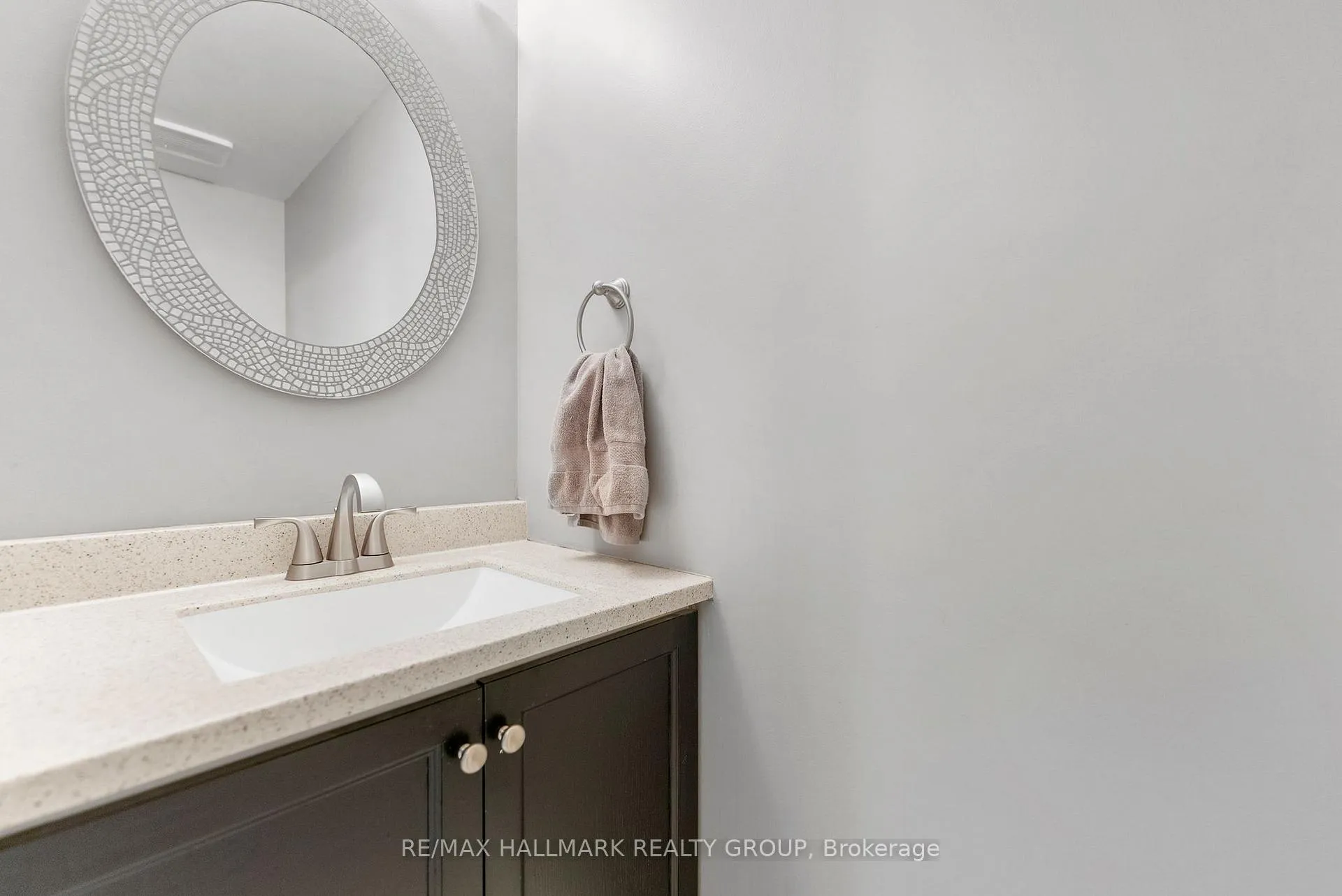 Photo 12 of 139 Whalings Circle, Ottawa, Stittsville (Central) — HOMEH