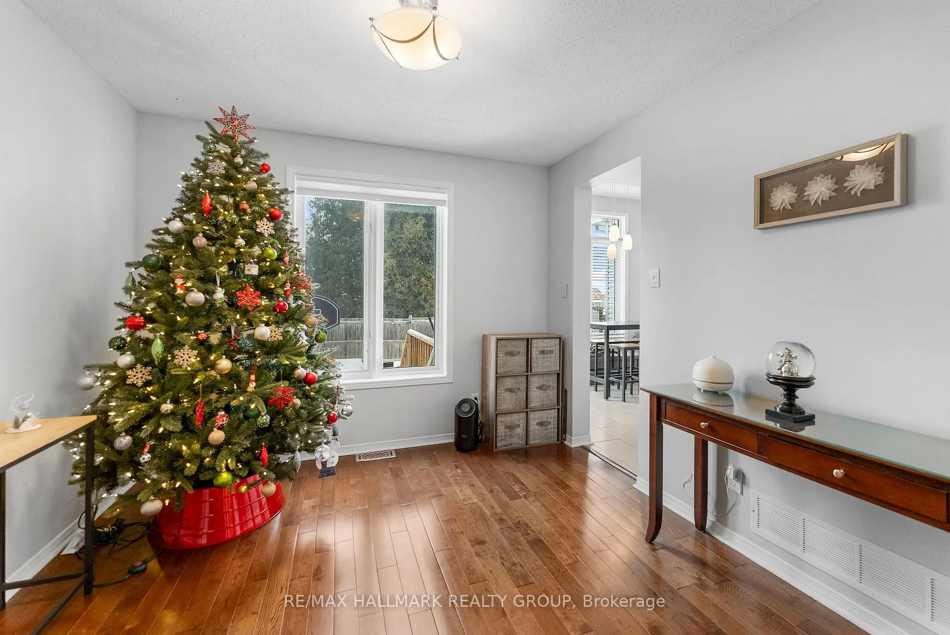 Photo 13 of 139 Whalings Circle, Ottawa, Stittsville (Central) — HOMEH