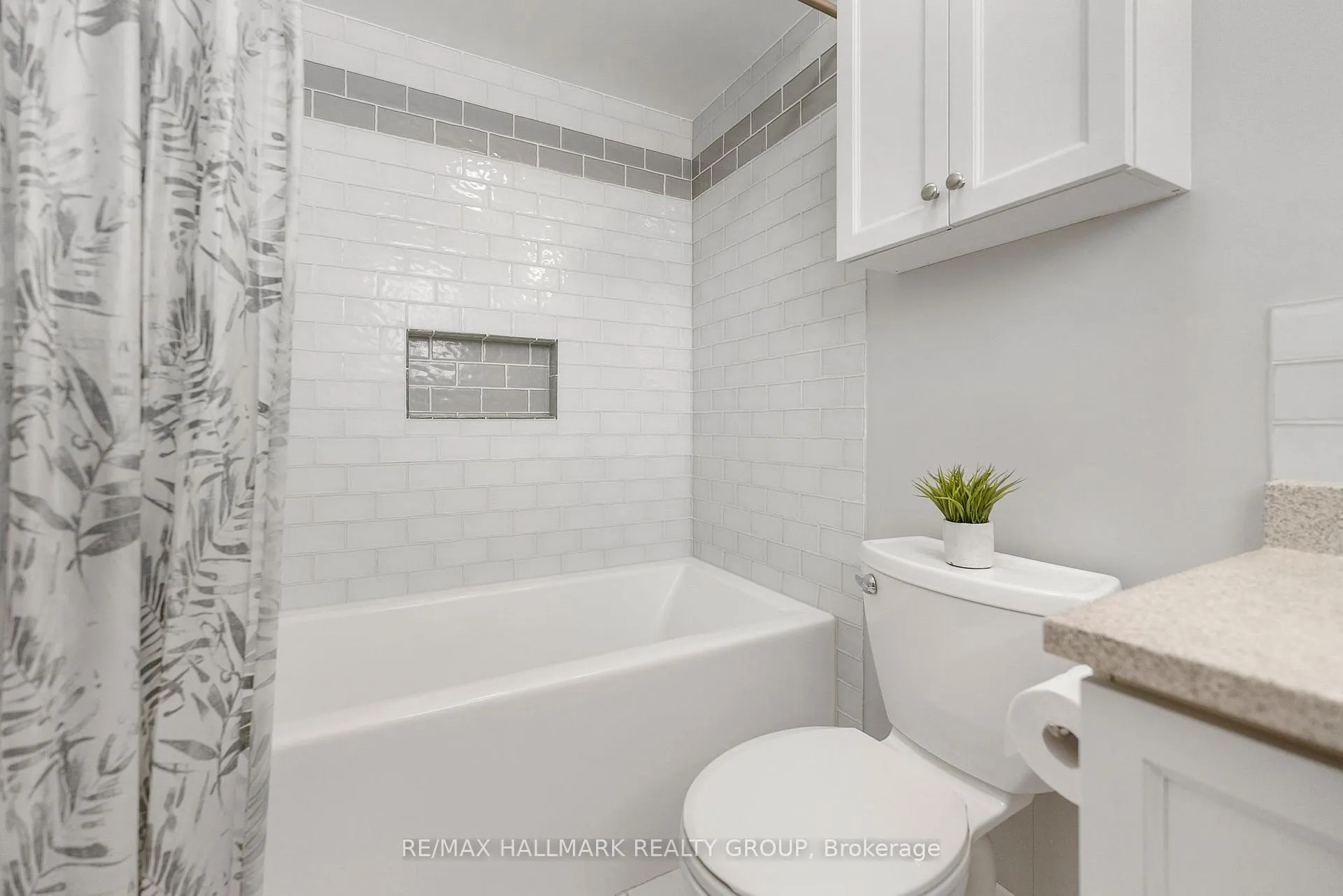 Photo 22 of 139 Whalings Circle, Ottawa, Stittsville (Central) — HOMEH
