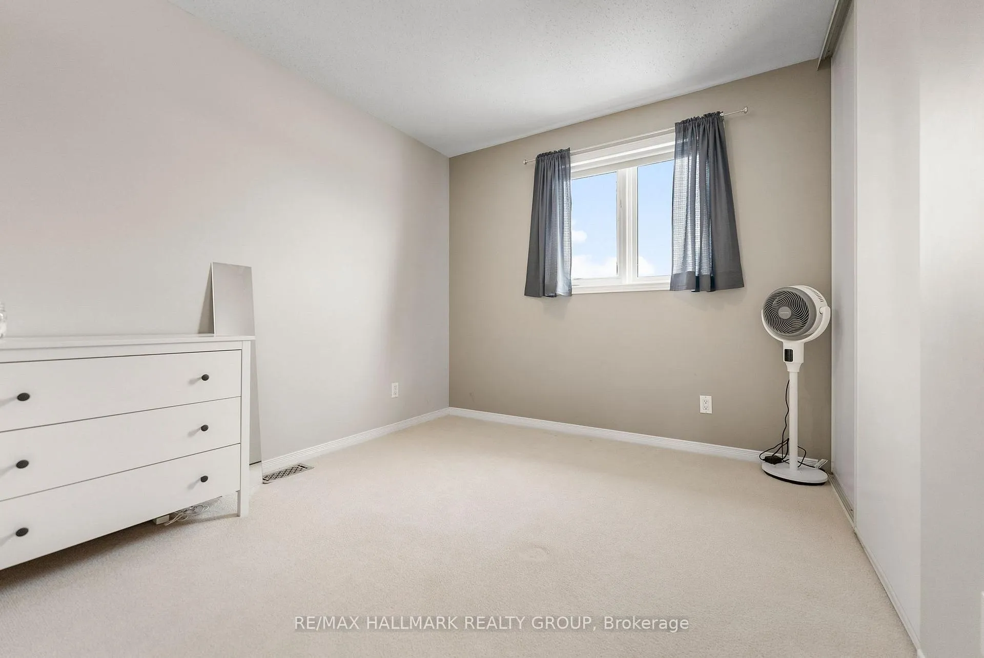 Photo 24 of 139 Whalings Circle, Ottawa, Stittsville (Central) — HOMEH