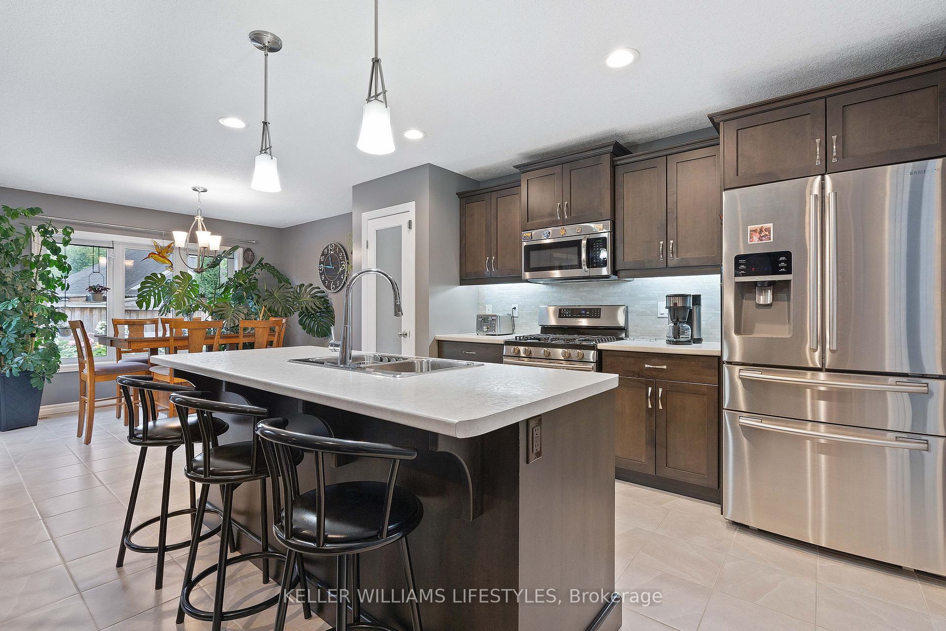 Photo 12 of 104 Westlake Drive, St. Thomas — HOMEH