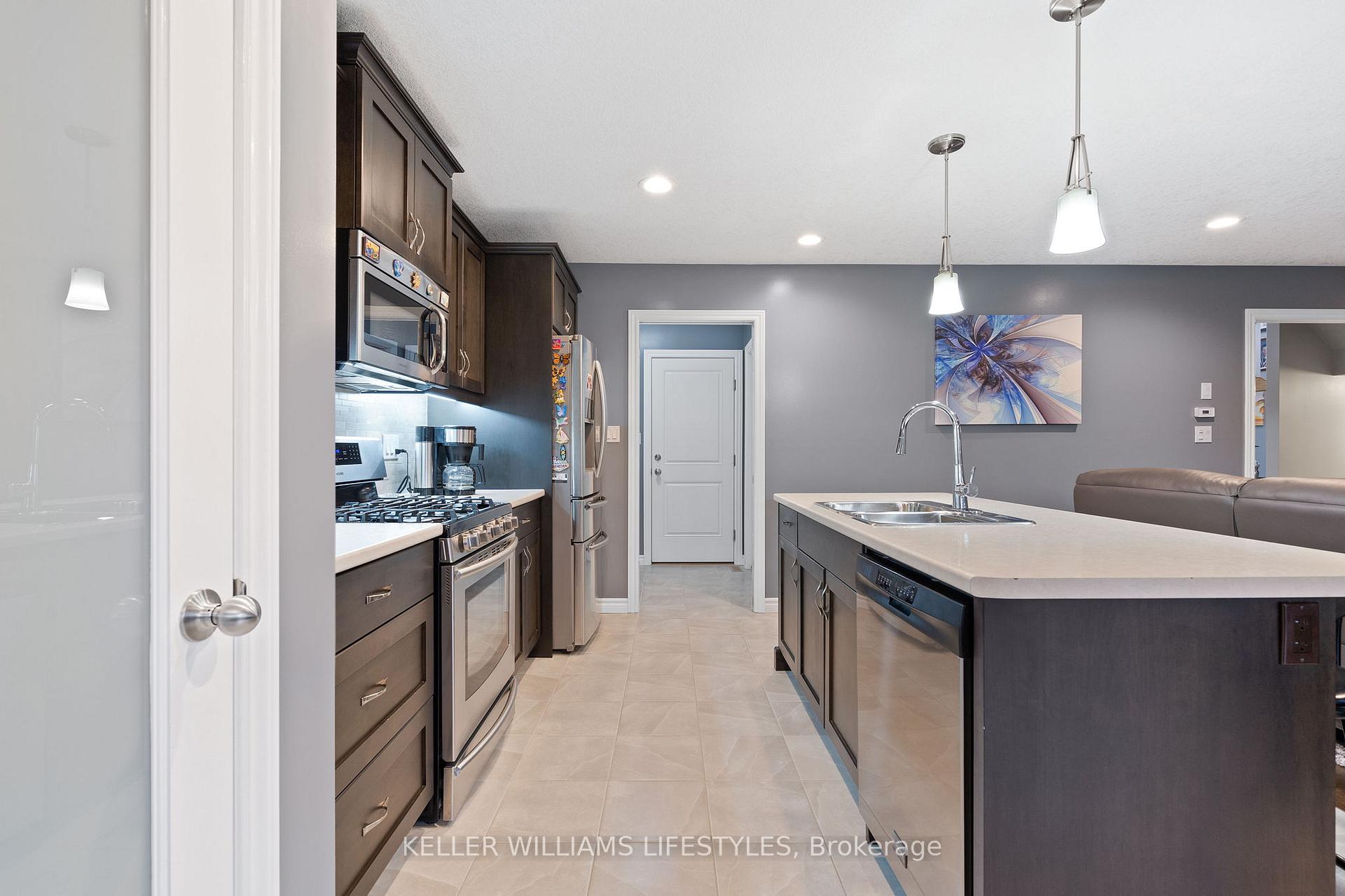 Photo 17 of 104 Westlake Drive, St. Thomas — HOMEH