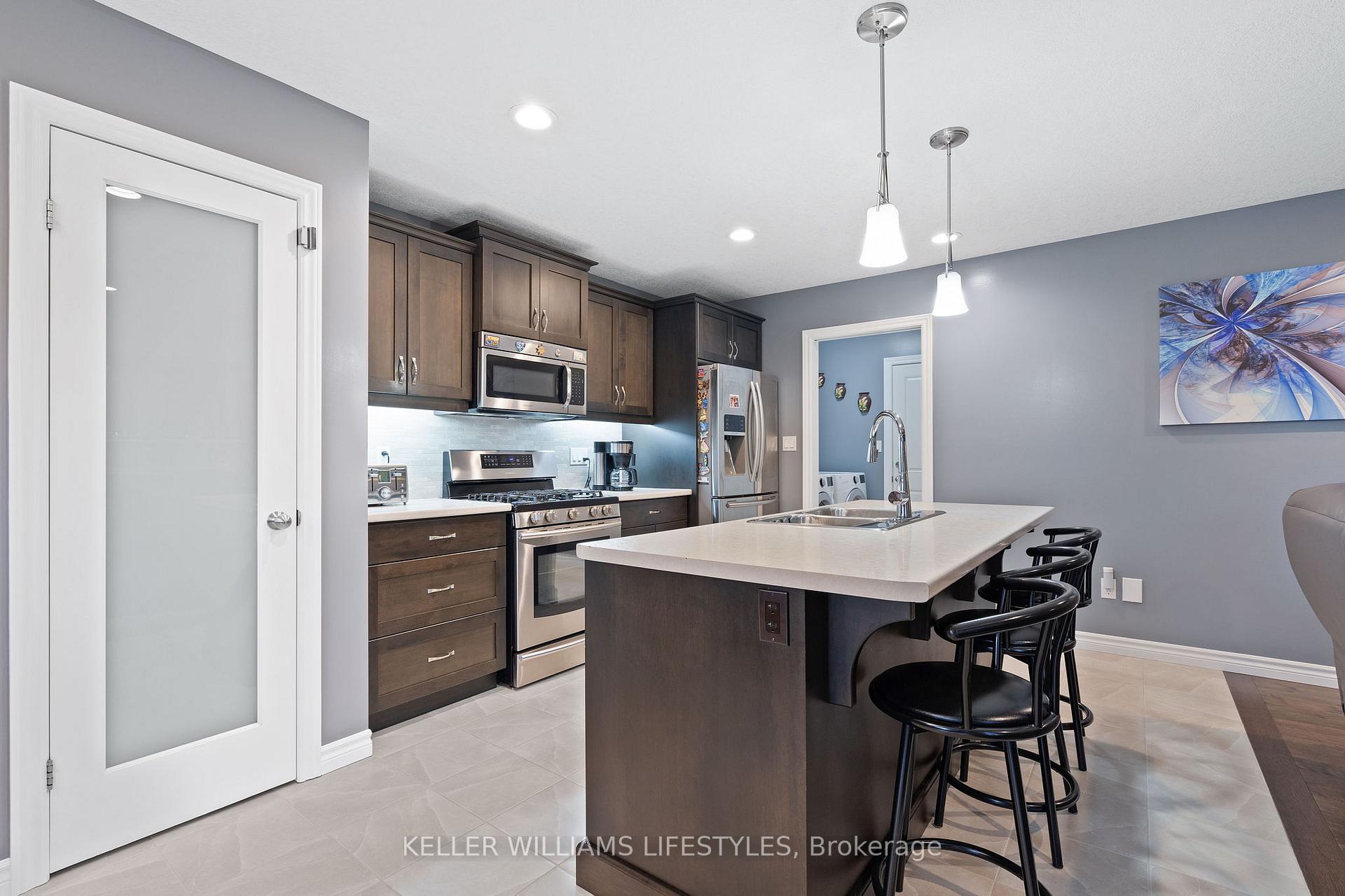 Photo 18 of 104 Westlake Drive, St. Thomas — HOMEH
