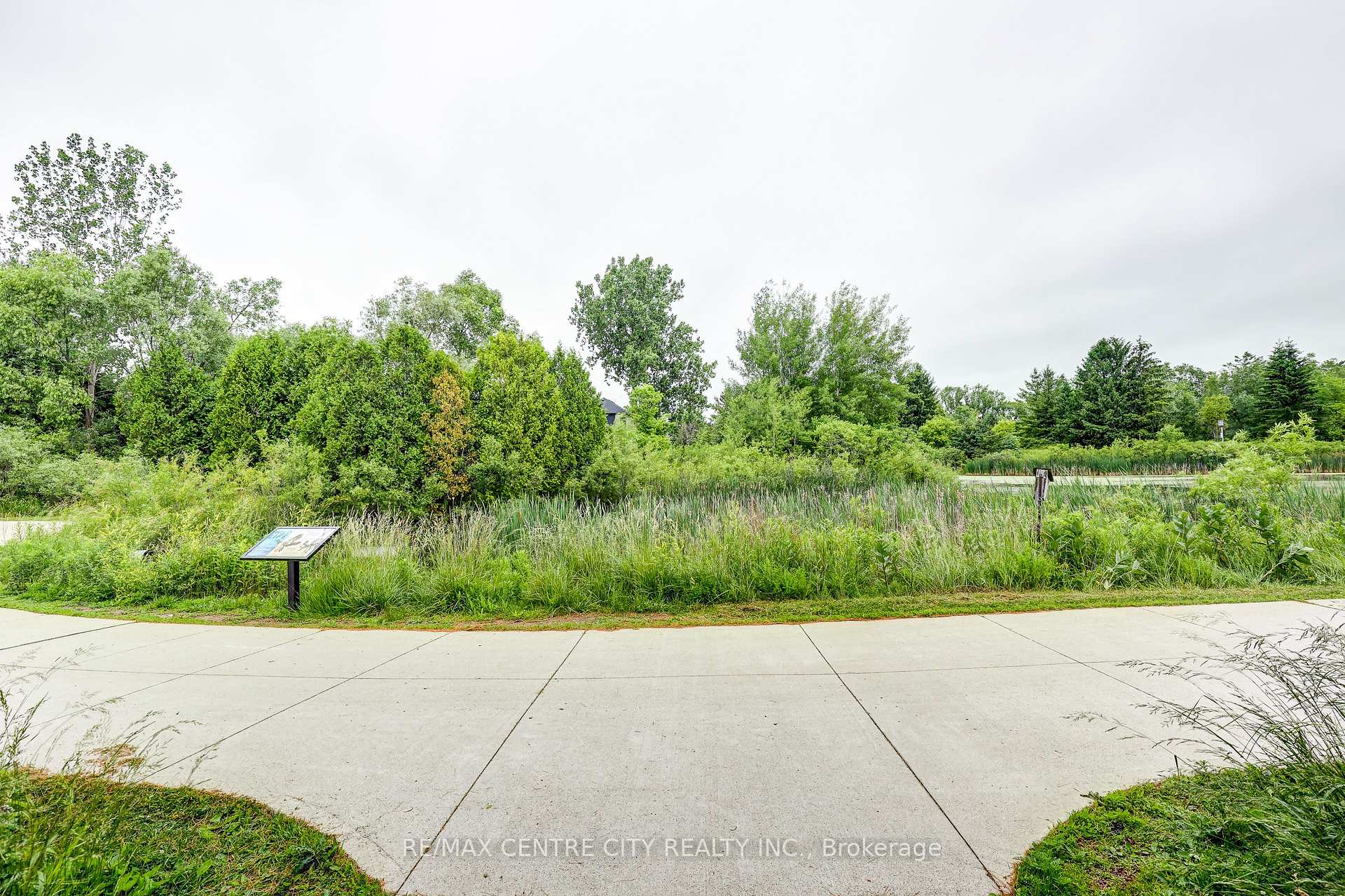Photo 5 of 29 Hickory Lane, St. Thomas — HOMEH