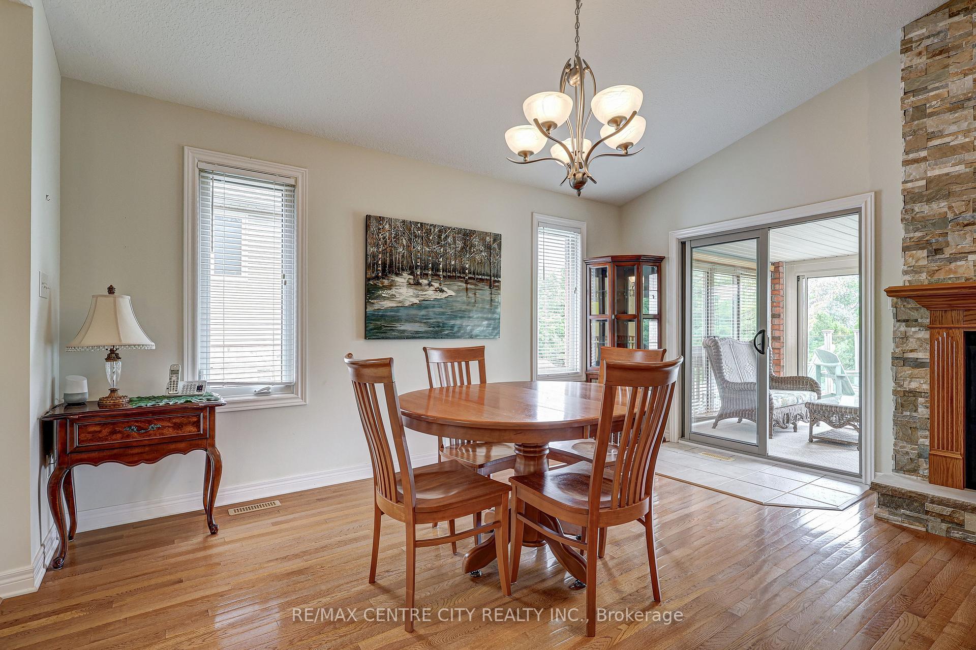 Photo 12 of 29 Hickory Lane, St. Thomas — HOMEH