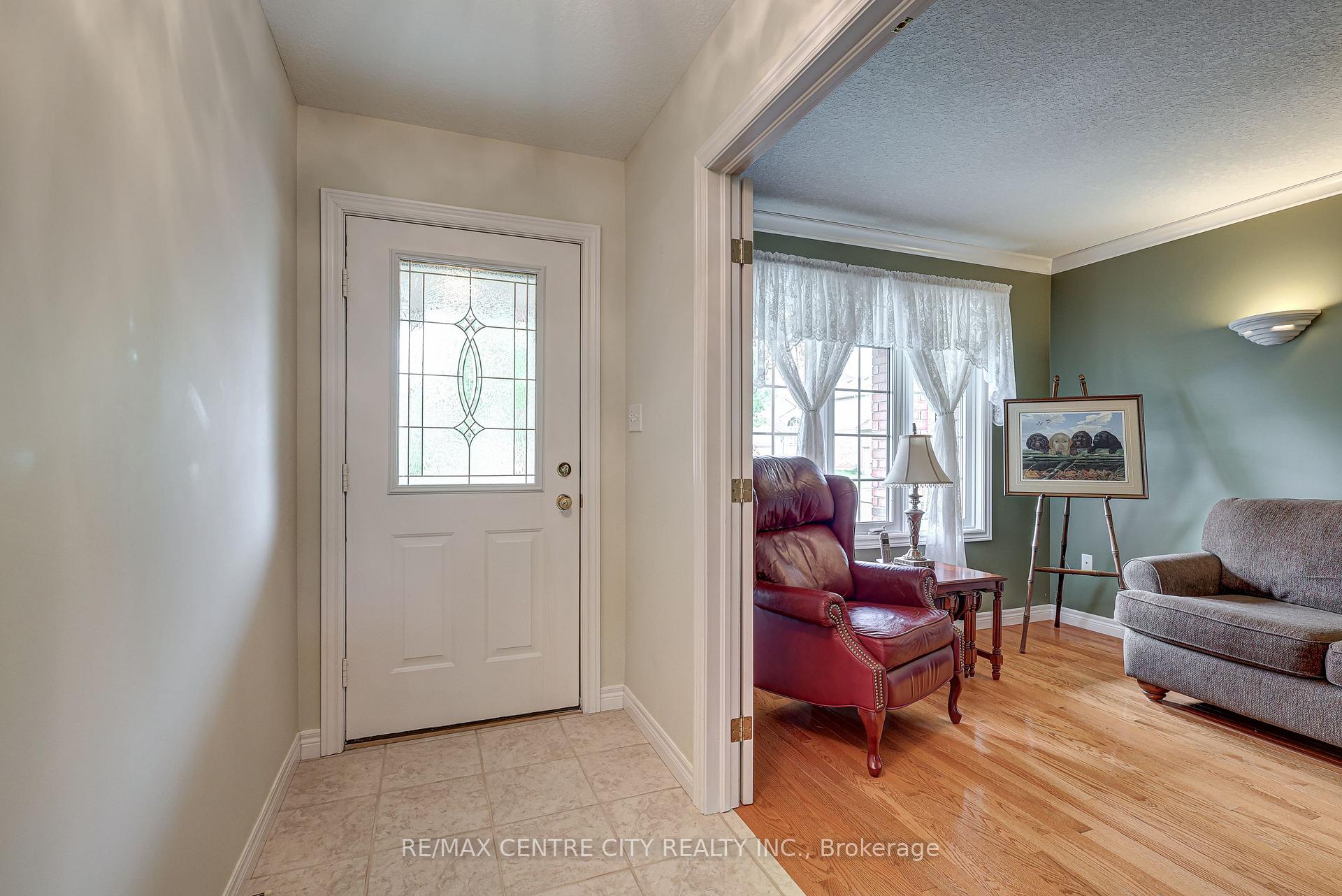 Photo 26 of 29 Hickory Lane, St. Thomas — HOMEH