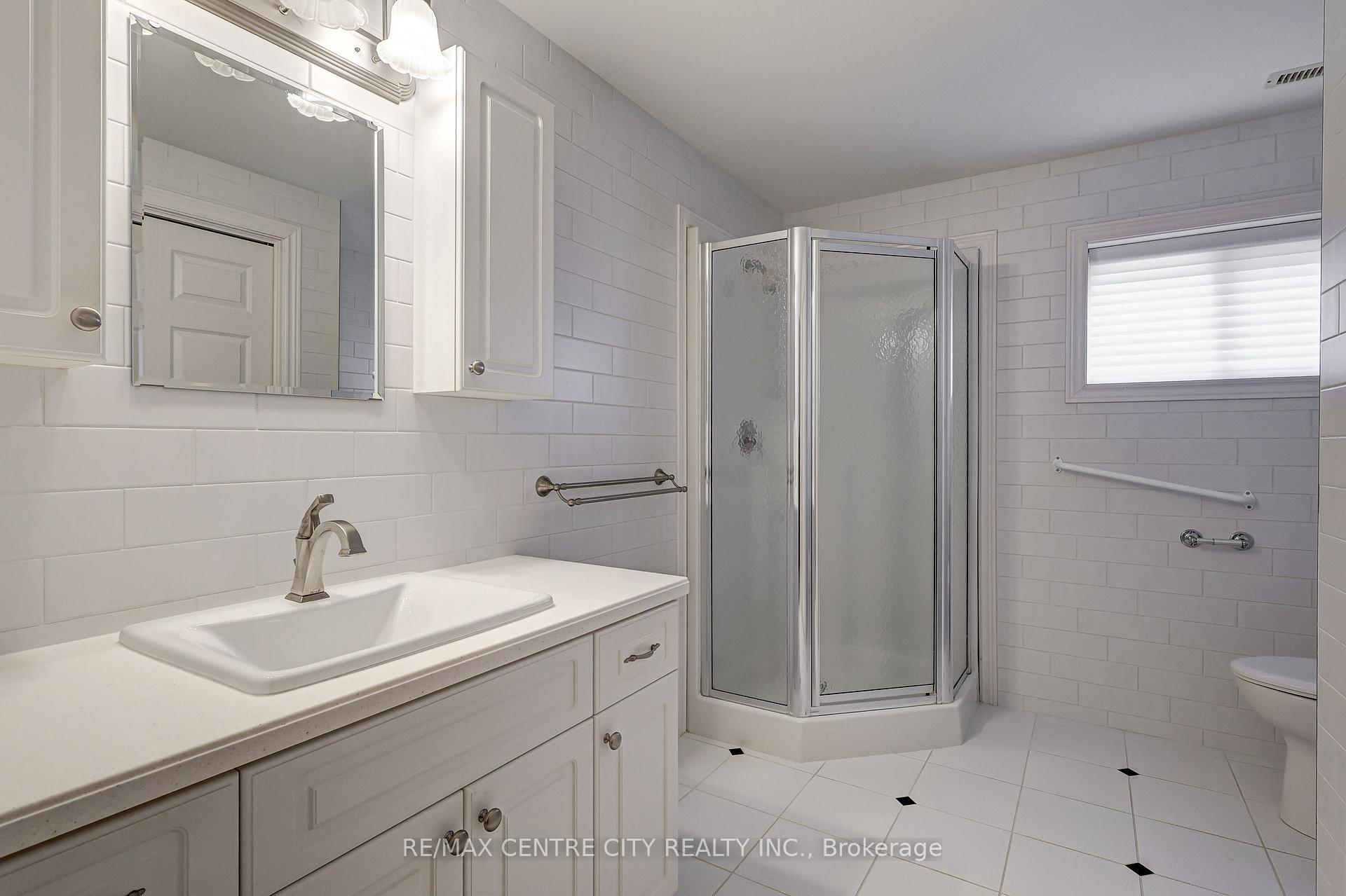 Photo 40 of 29 Hickory Lane, St. Thomas — HOMEH