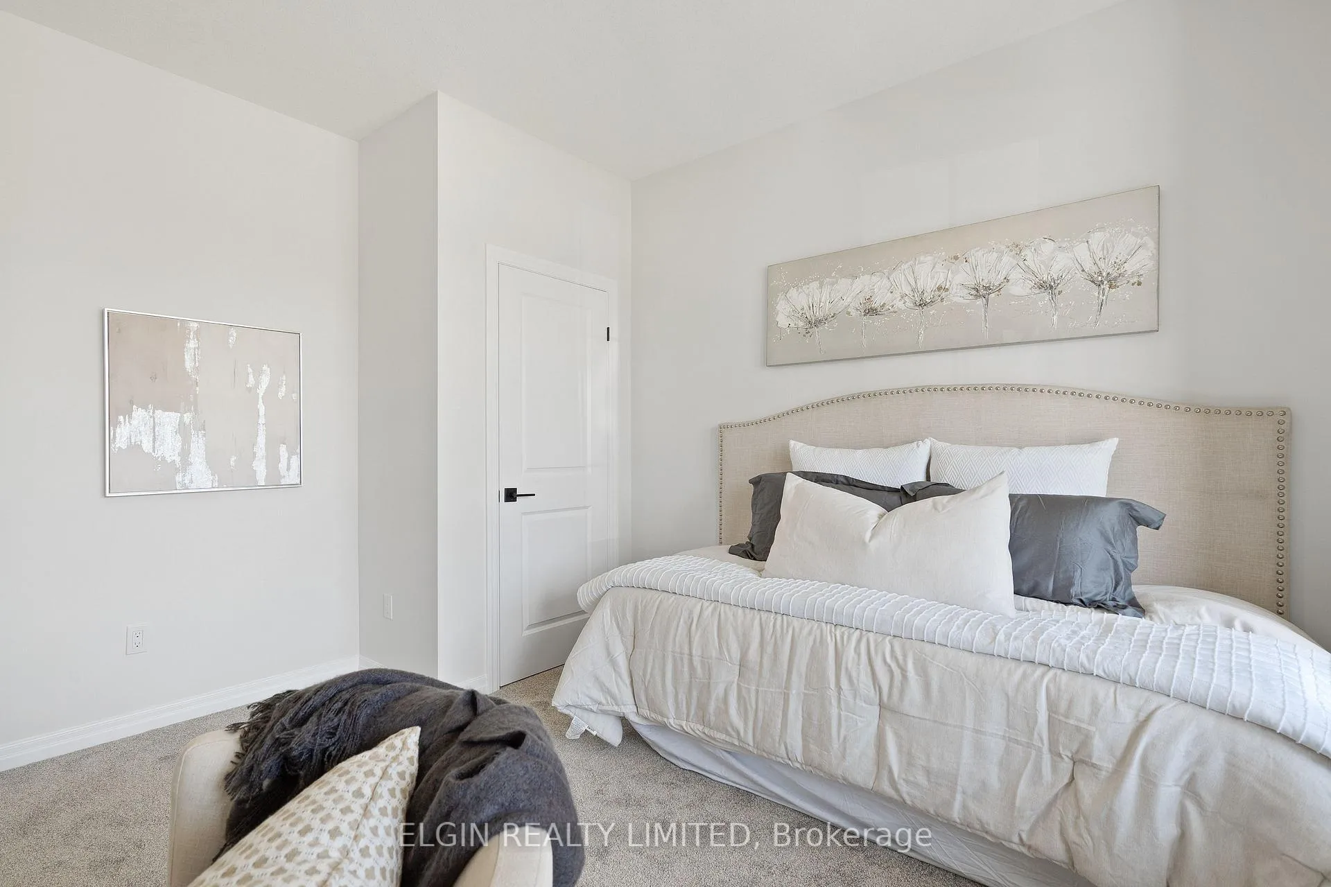 Photo 9 of 25 Dunning Way, St. Thomas — HOMEH