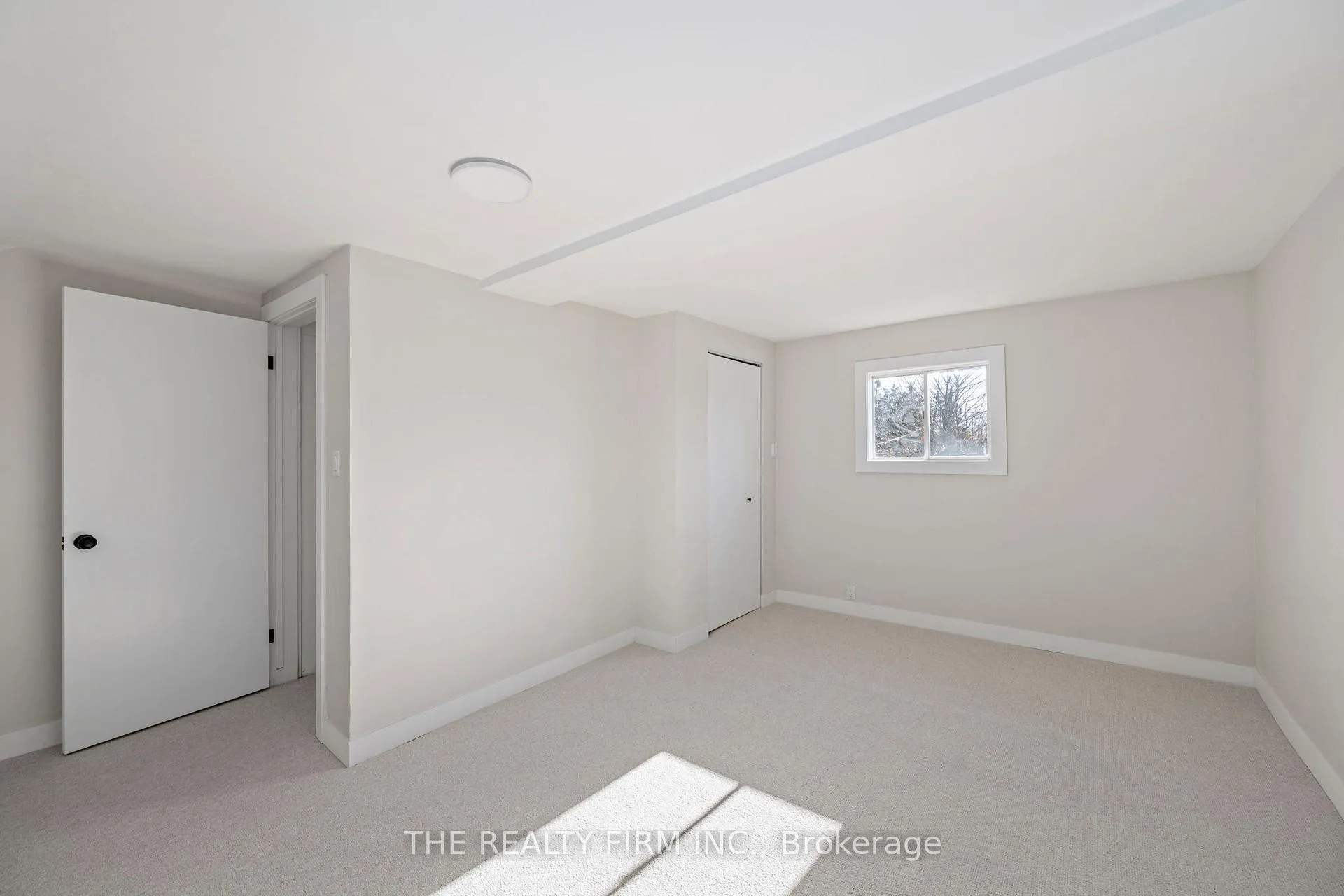 Photo 17 of 165 Sunset Drive, St. Thomas — HOMEH