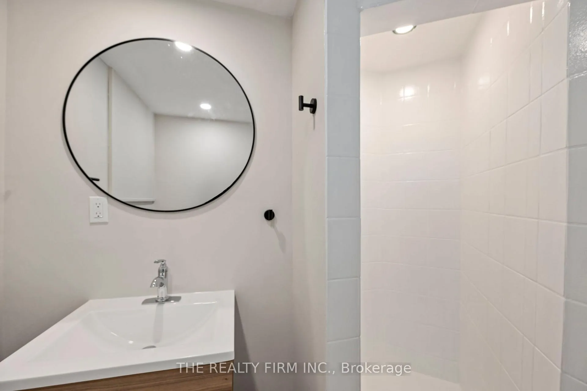 Photo 21 of 165 Sunset Drive, St. Thomas — HOMEH