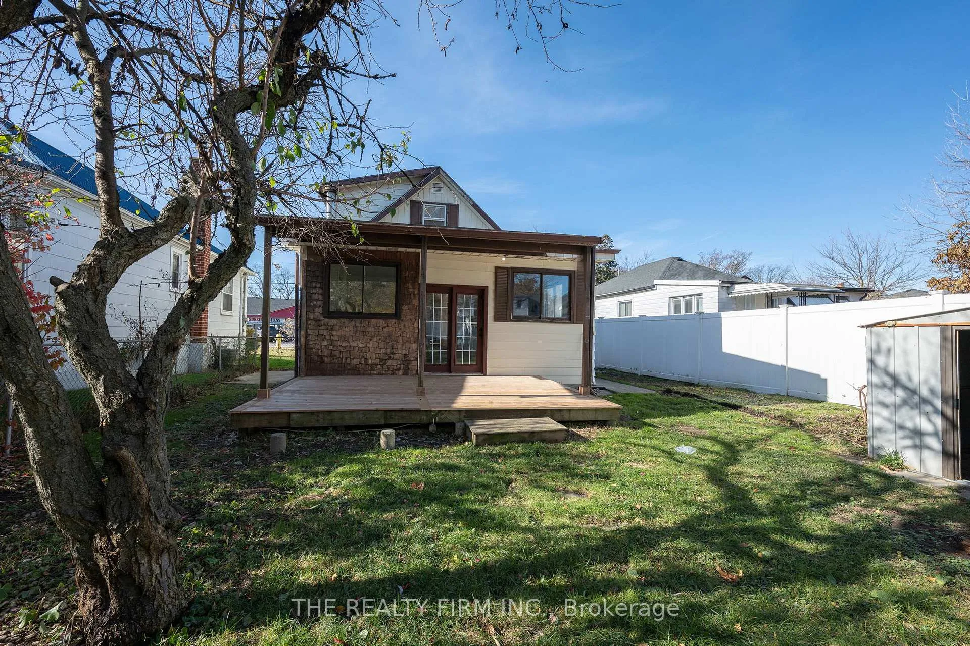 Photo 26 of 165 Sunset Drive, St. Thomas — HOMEH