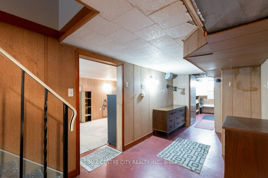 Photo 23 of 6 Wood Street, St. Thomas — HOMEH