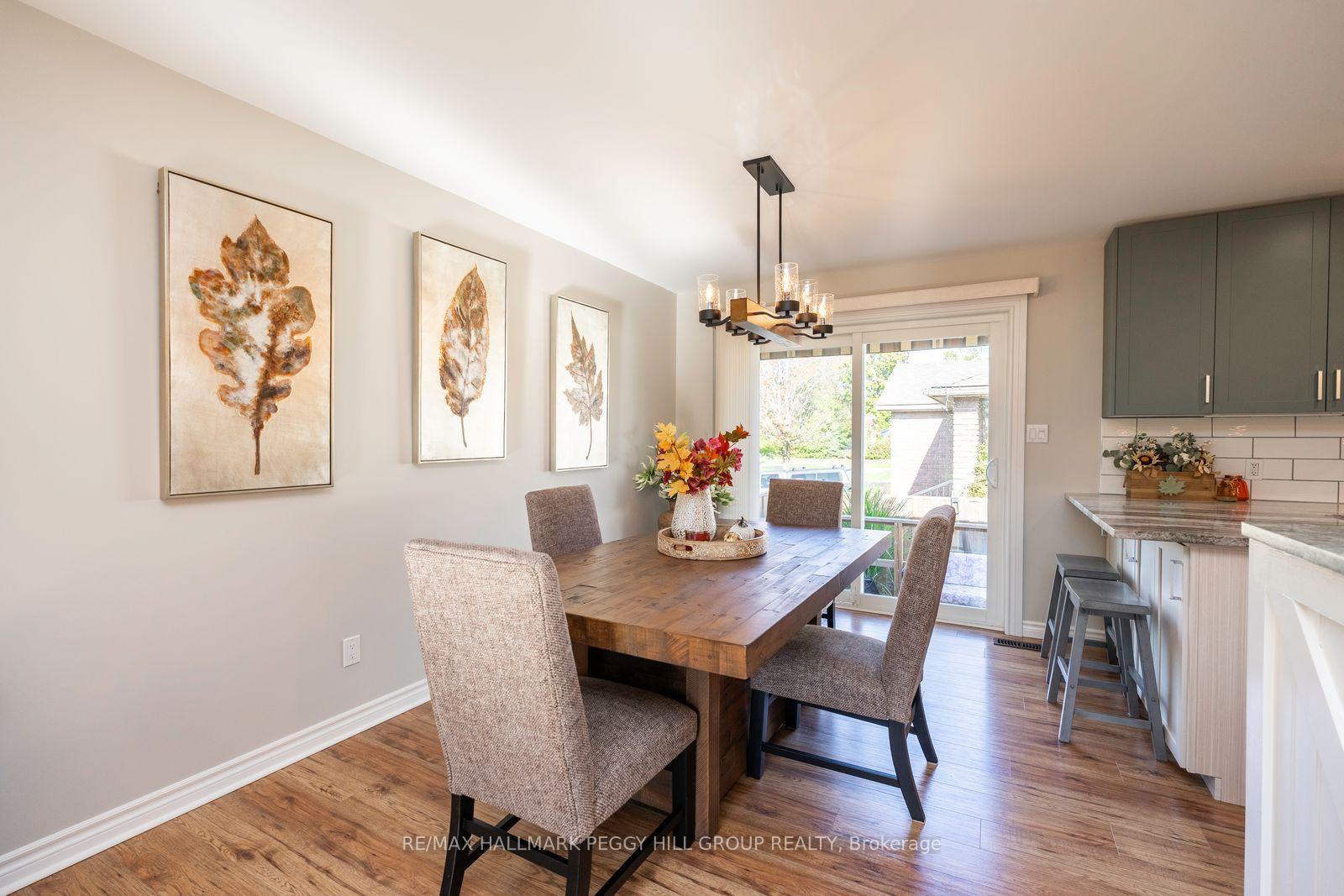 Photo 3 of 17 Bertram Drive, Springwater, Elmvale — HOMEH