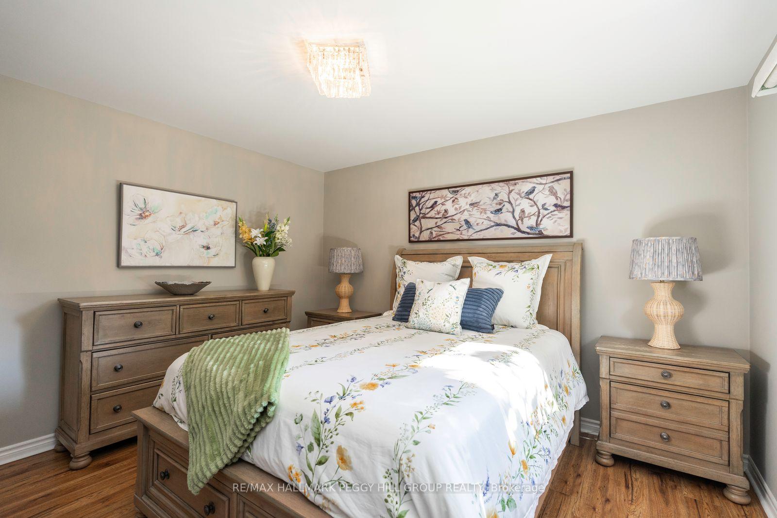 Photo 5 of 17 Bertram Drive, Springwater, Elmvale — HOMEH