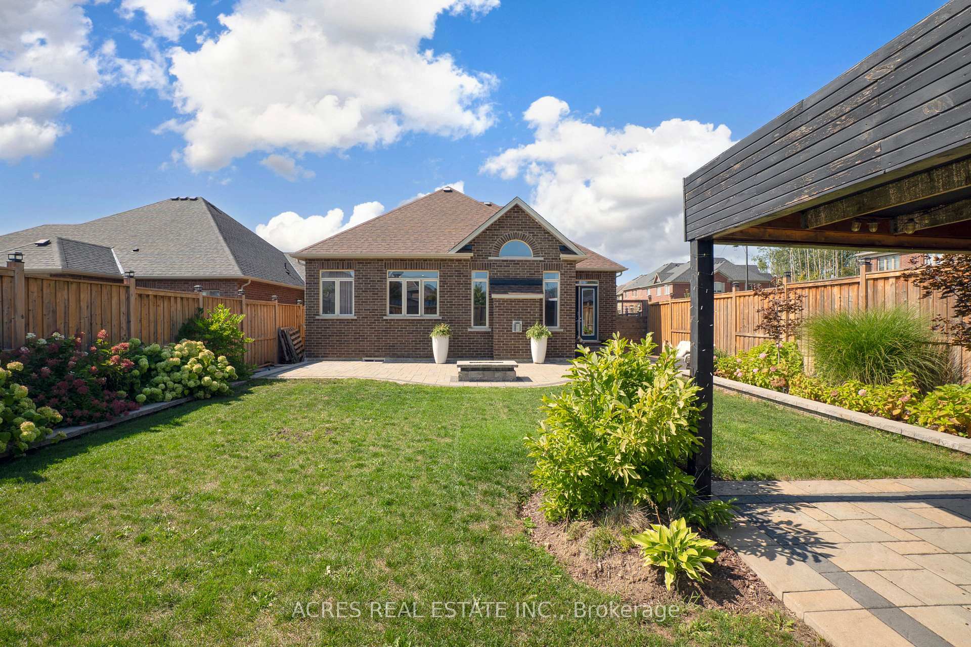 Photo 30 of 96 Redmond Crescent, Springwater, Centre Vespra — HOMEH