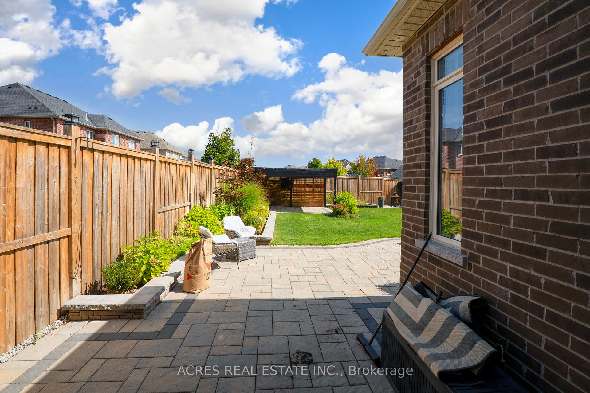 Photo 34 of 96 Redmond Crescent, Springwater, Centre Vespra — HOMEH