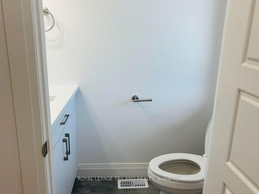 Photo 4 of Unit 4, 116 Fairview Avenue, St. Thomas — HOMEH