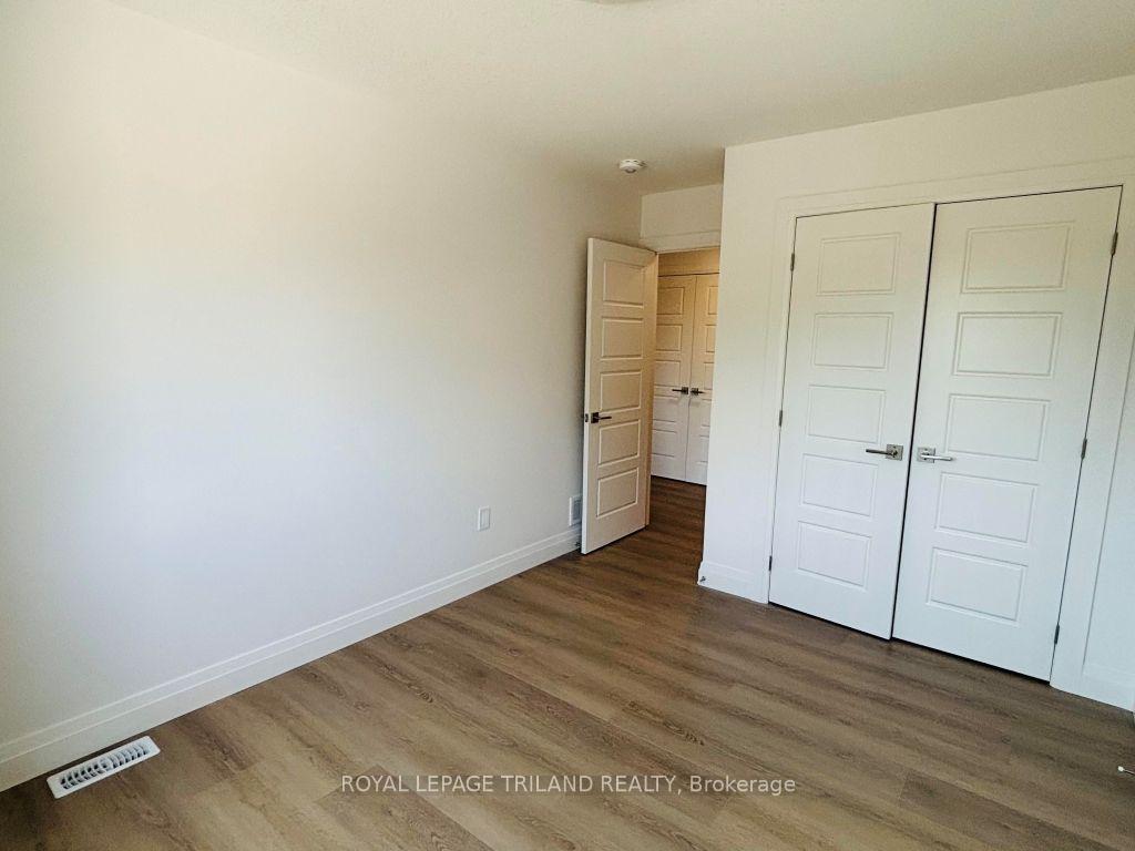 Photo 9 of Unit 4, 116 Fairview Avenue, St. Thomas — HOMEH