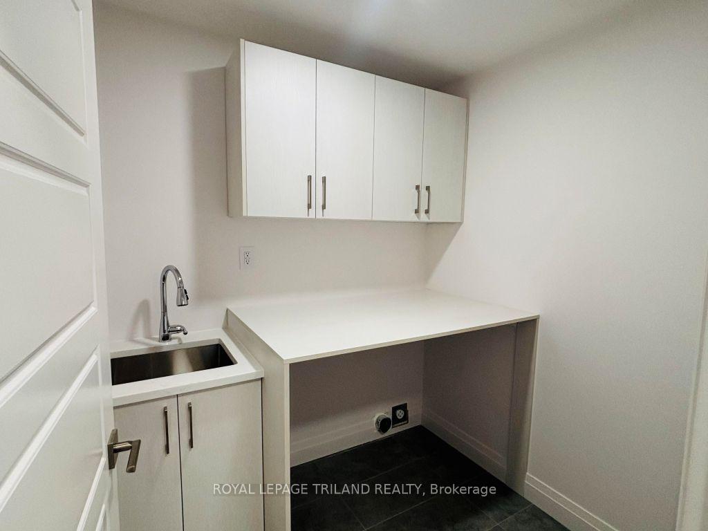 Photo 10 of Unit 4, 116 Fairview Avenue, St. Thomas — HOMEH
