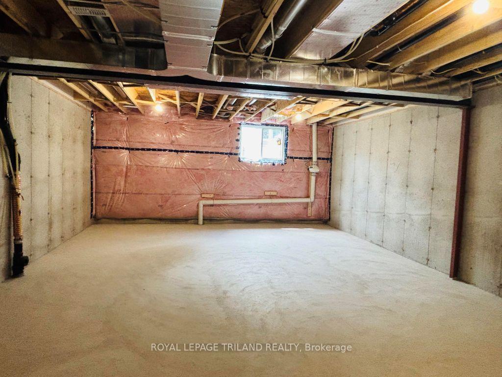 Photo 11 of Unit 4, 116 Fairview Avenue, St. Thomas — HOMEH