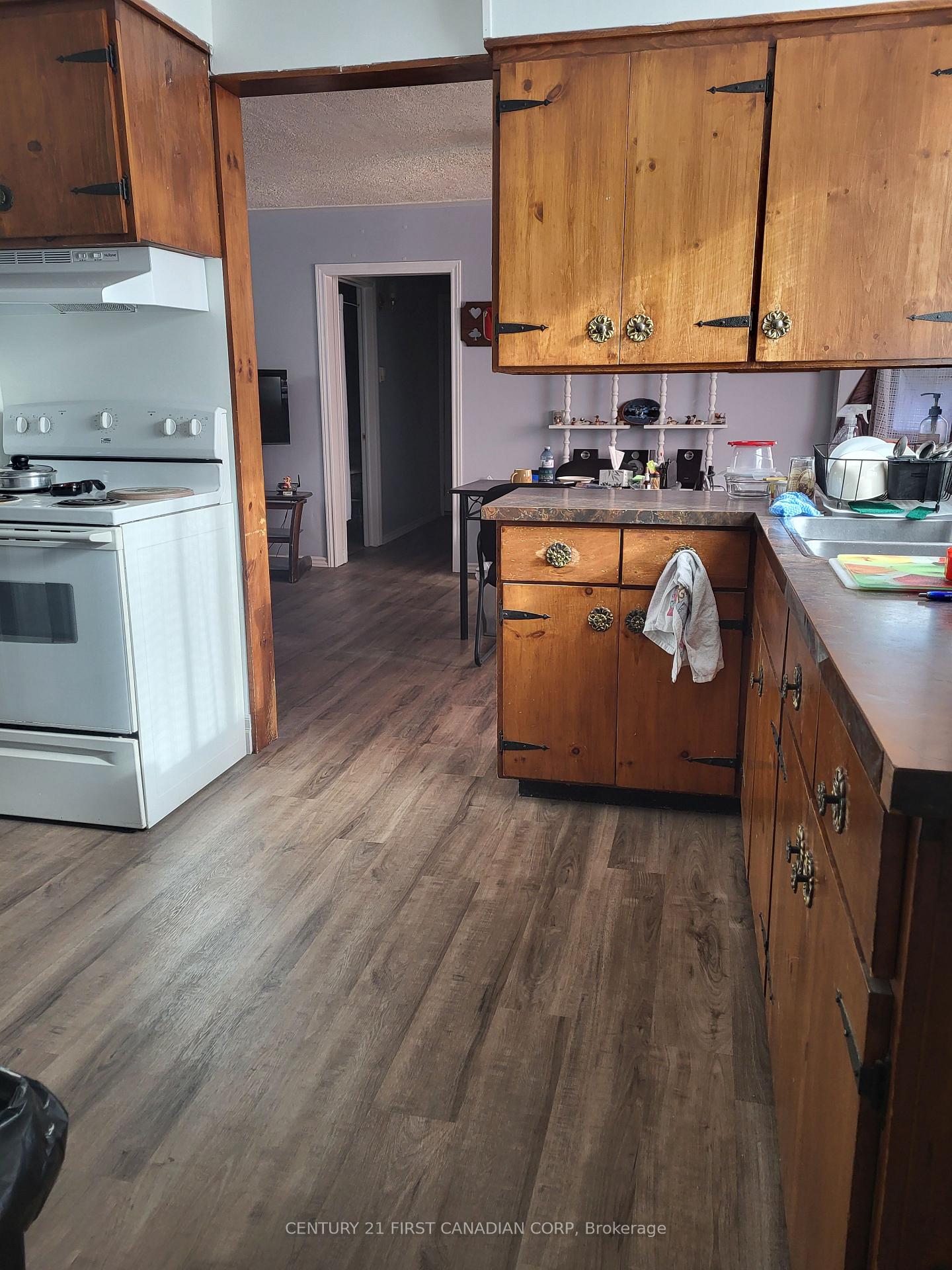 Photo 9 of 47 Fifth Avenue, St. Thomas — HOMEH