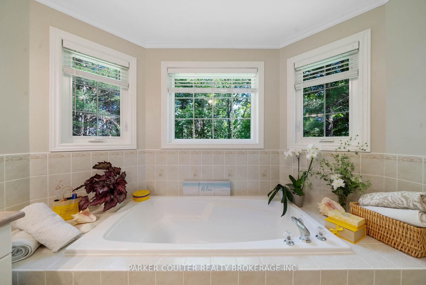 Photo 31 of 29 Robert Boulevard, Springwater, Hillsdale — HOMEH