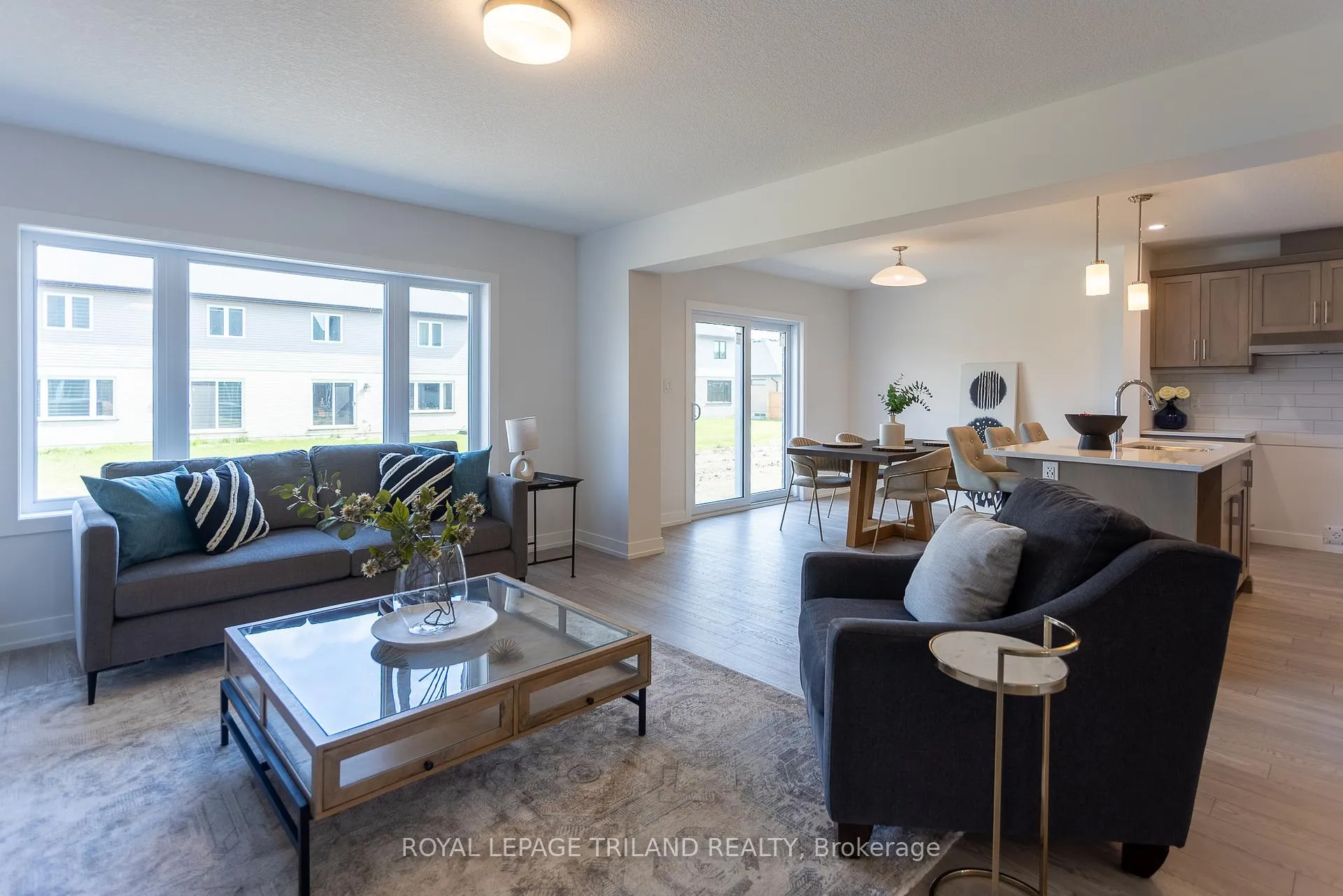 Photo 6 of 122 Styles Drive, St. Thomas — HOMEH
