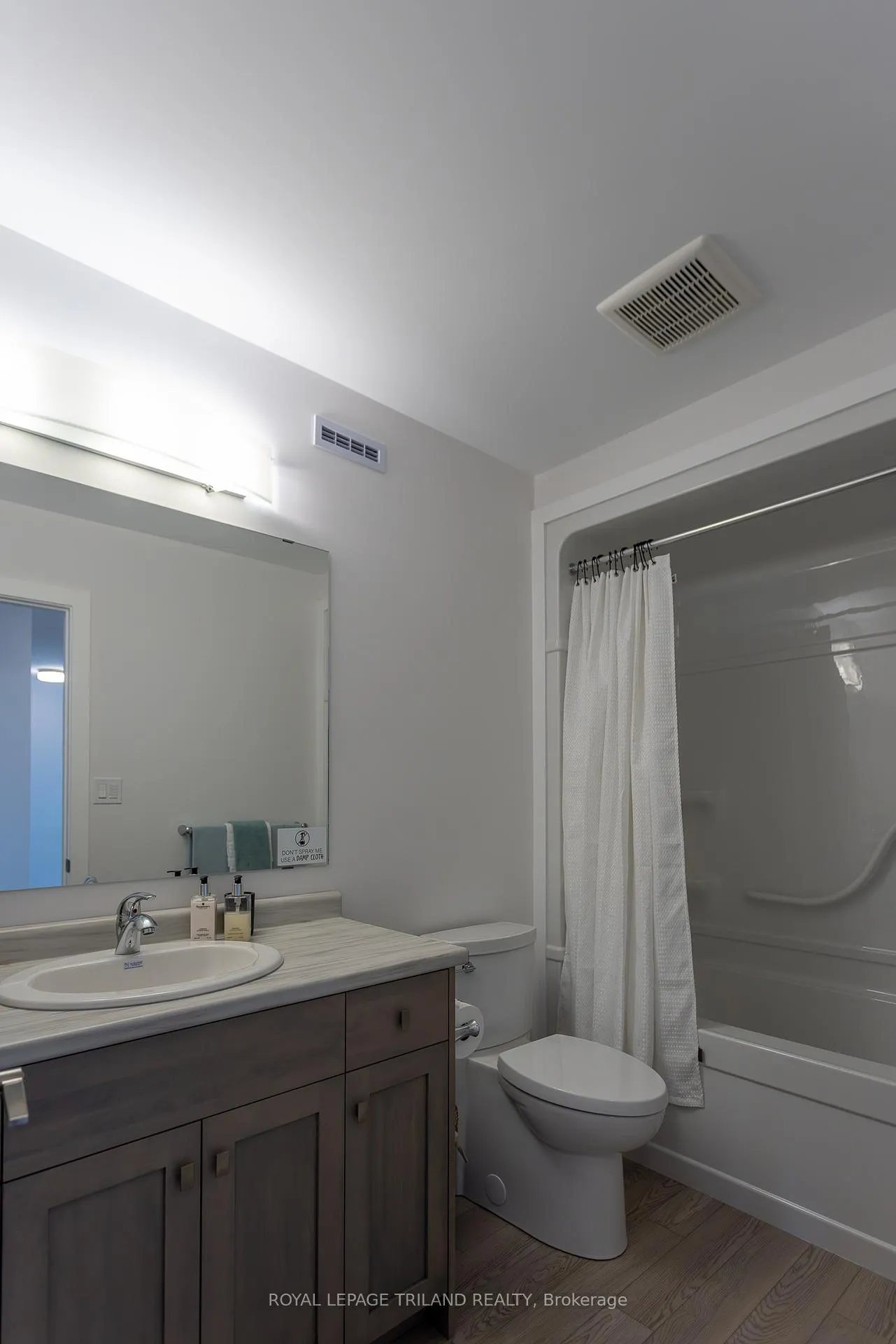 Photo 23 of 122 Styles Drive, St. Thomas — HOMEH