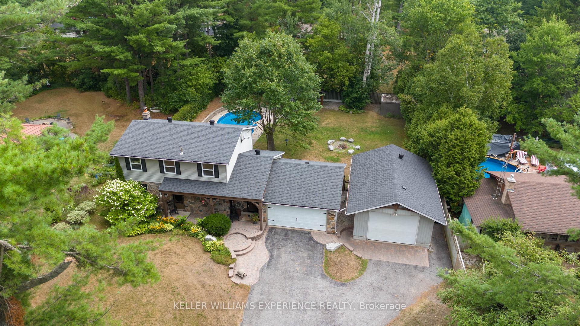Photo 1 of 31 Lawrence Avenue, Springwater, Minesing — HOMEH