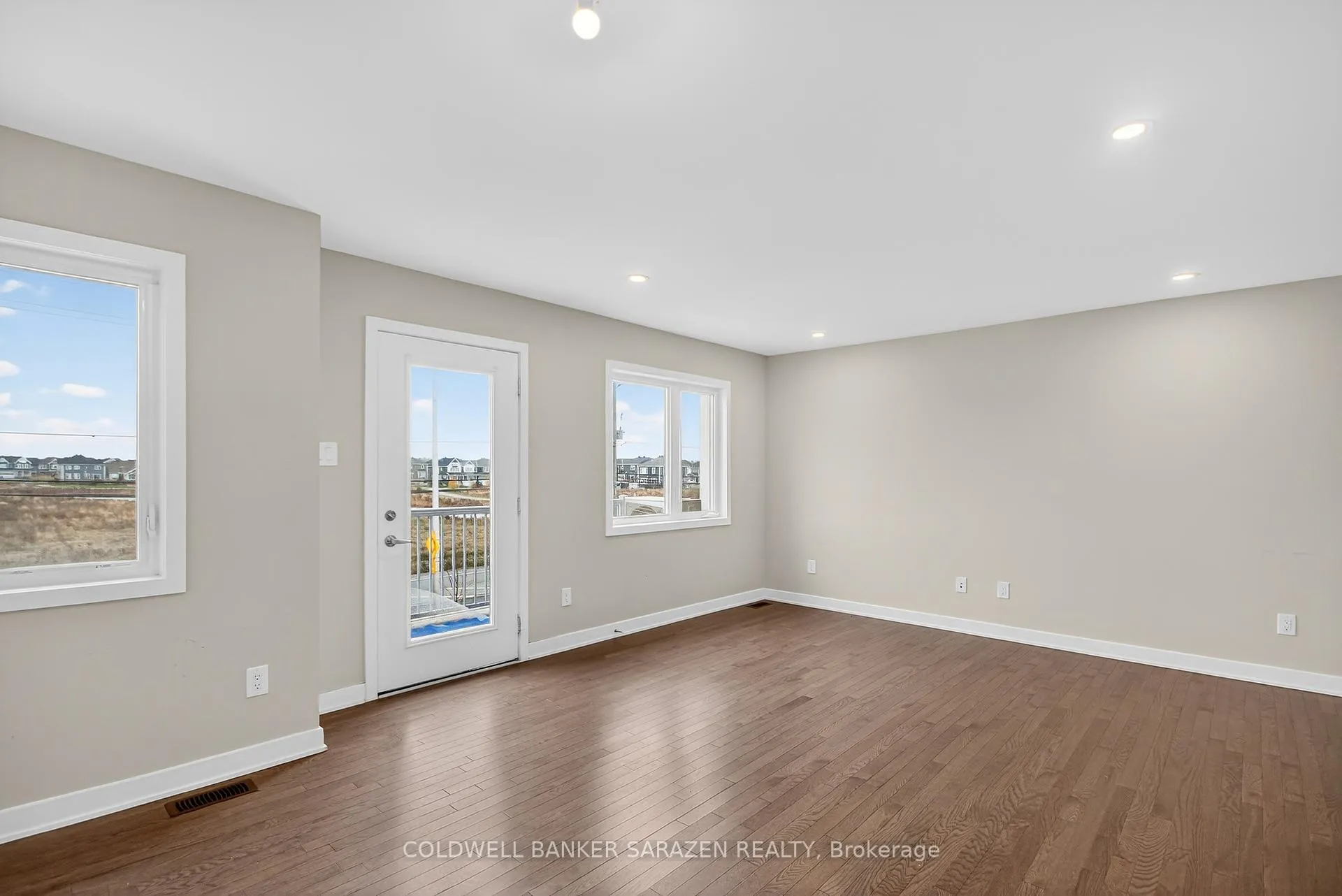 Photo 14 of 6323 Perth Street, Ottawa, Btwn Franktown Rd. & Fallowfield Rd. — HOMEH