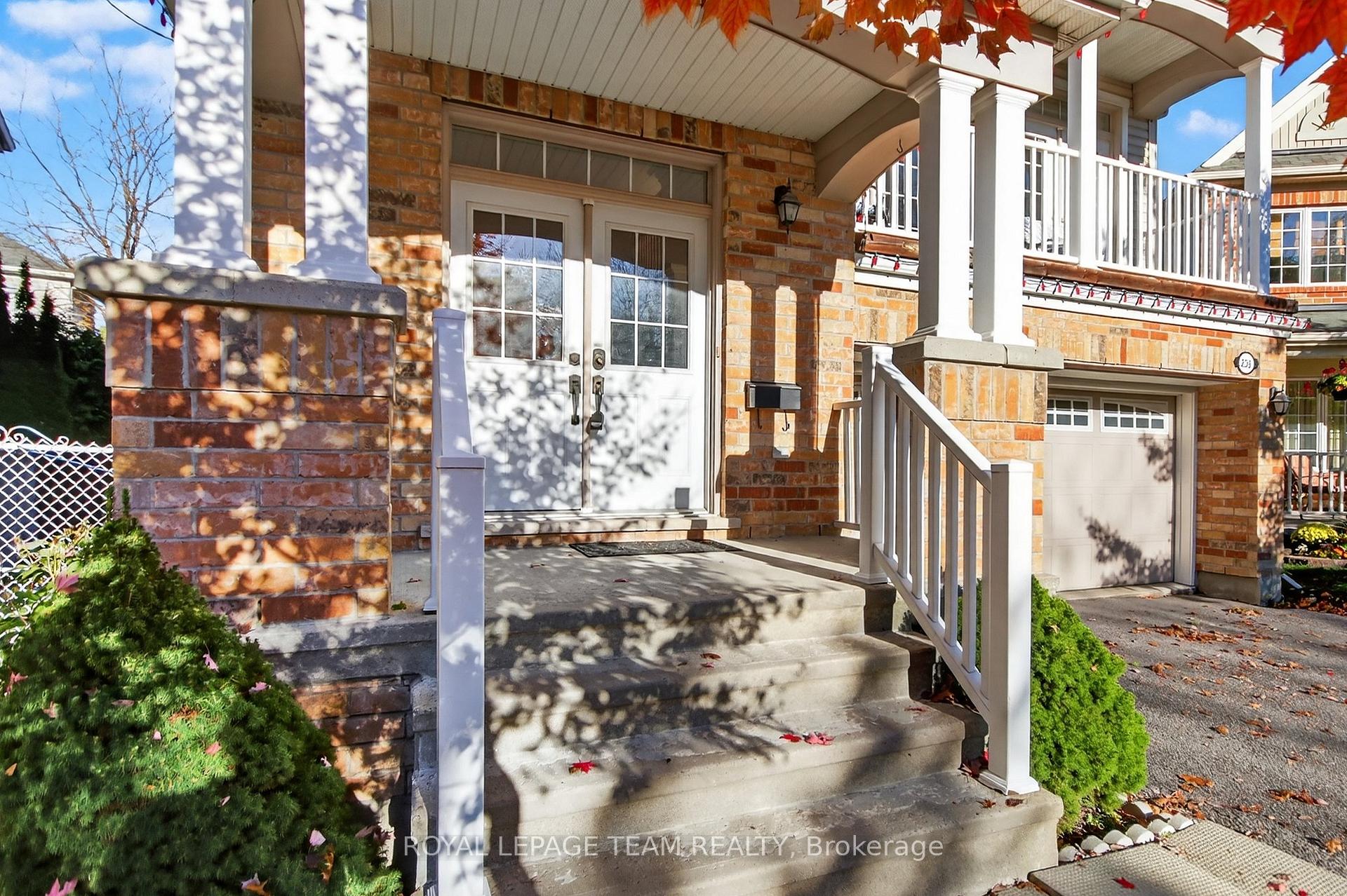 Photo 2 of 236 Kohilo Crescent, Ottawa, Stittsville (North) — HOMEH