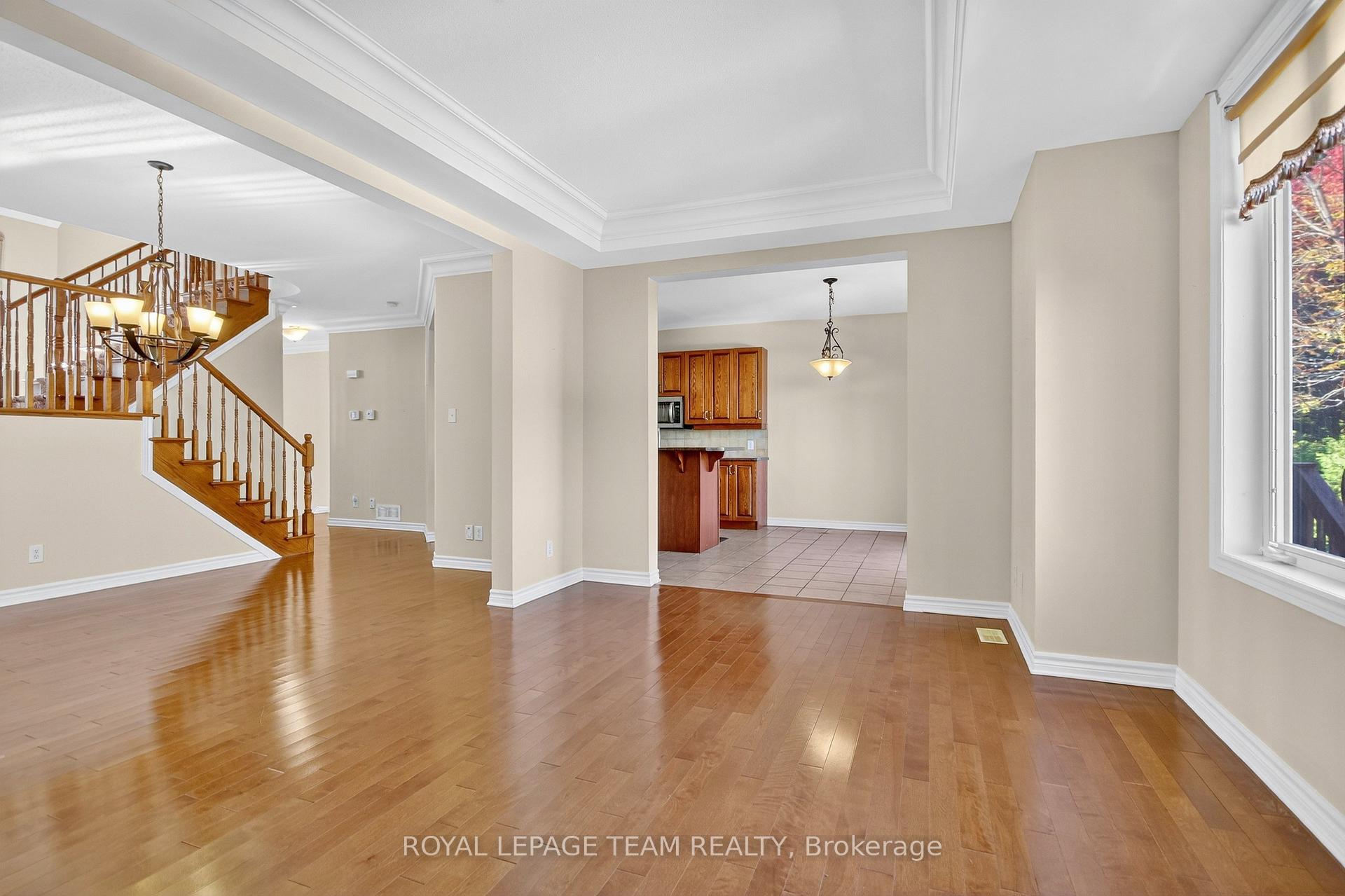 Photo 7 of 236 Kohilo Crescent, Ottawa, Stittsville (North) — HOMEH
