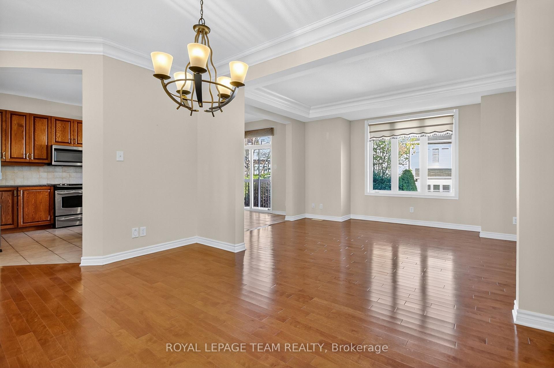 Photo 8 of 236 Kohilo Crescent, Ottawa, Stittsville (North) — HOMEH