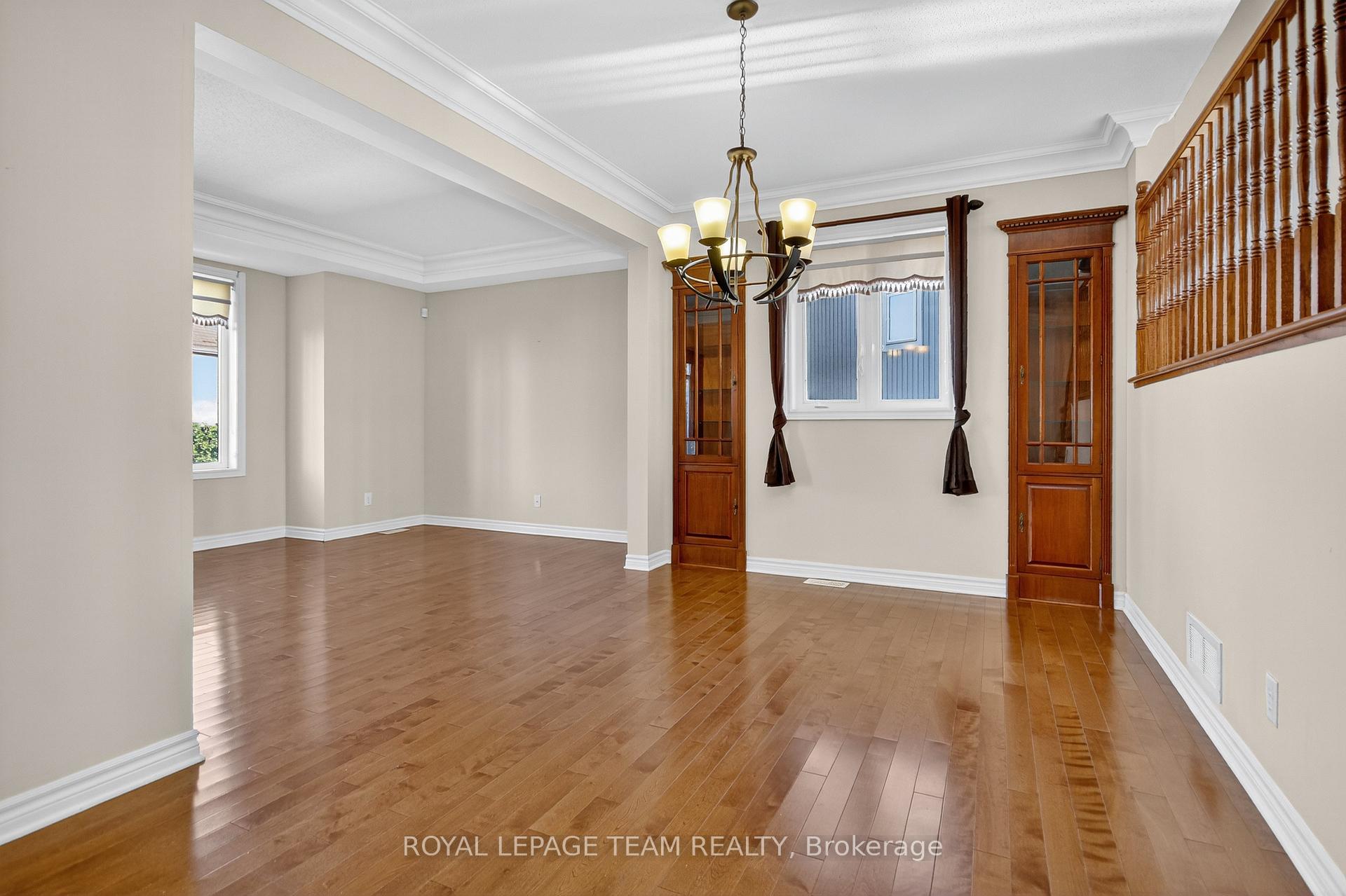 Photo 10 of 236 Kohilo Crescent, Ottawa, Stittsville (North) — HOMEH
