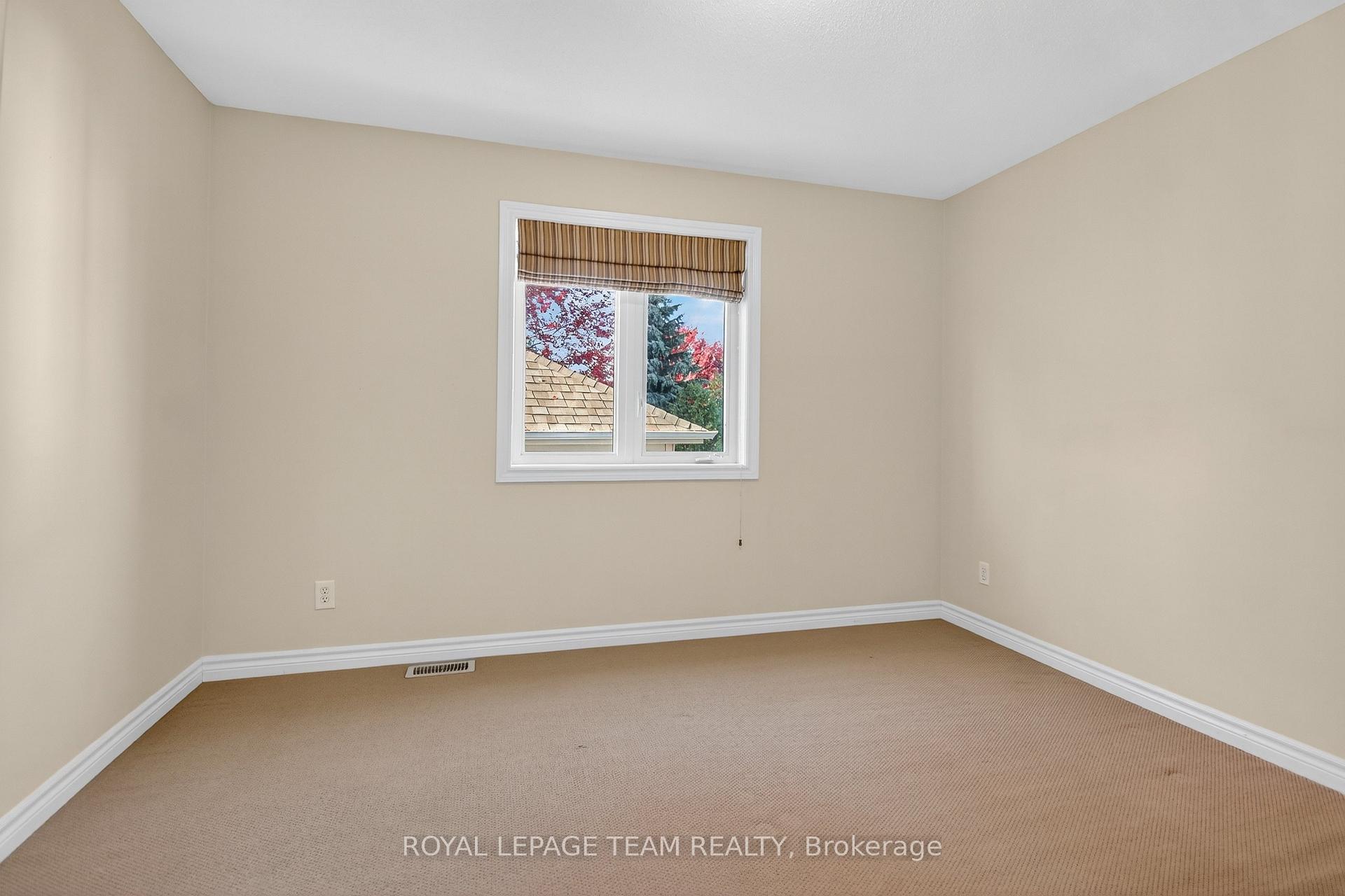 Photo 36 of 236 Kohilo Crescent, Ottawa, Stittsville (North) — HOMEH