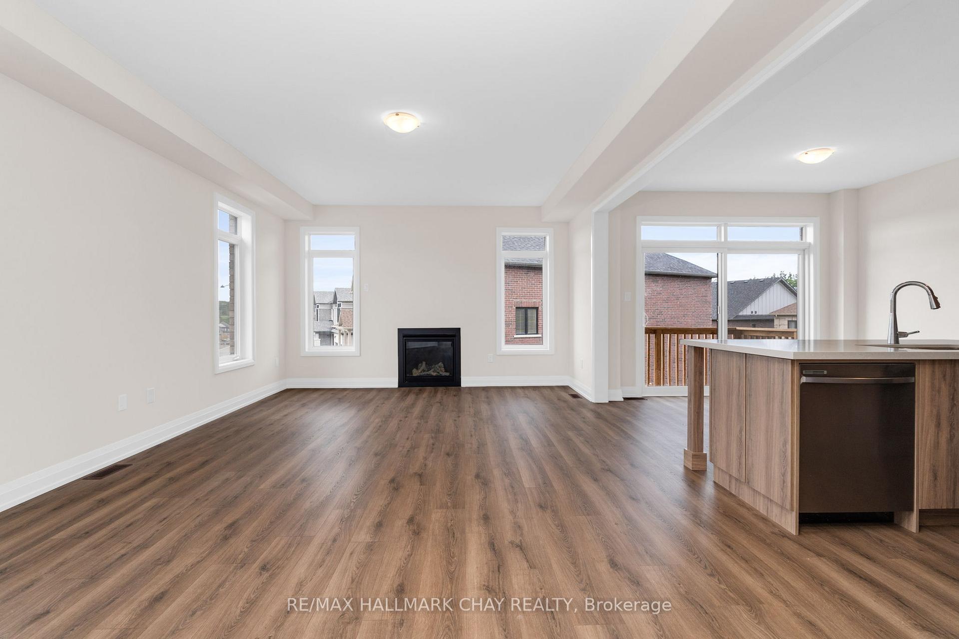 Photo 5 of 58 Bearberry Road, Springwater, Midhurst — HOMEH