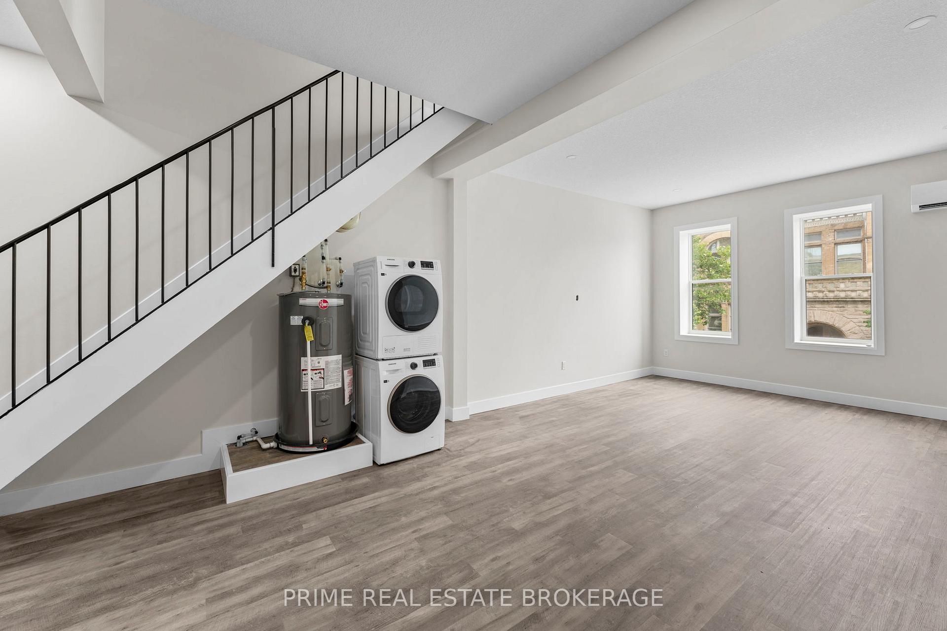 Photo 12 of Unit 10, 539 Talbot Street, St. Thomas — HOMEH