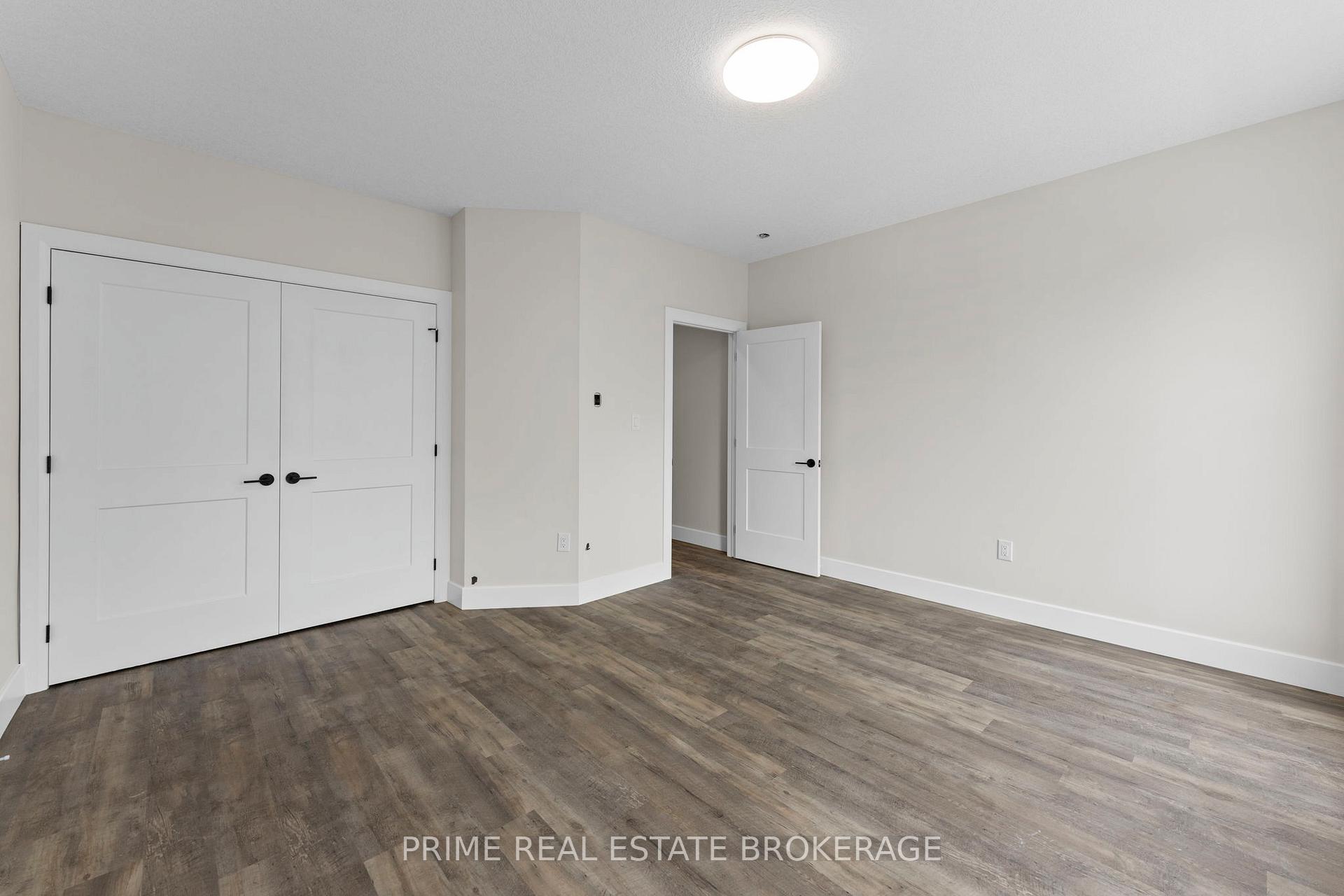 Photo 17 of Unit 10, 539 Talbot Street, St. Thomas — HOMEH