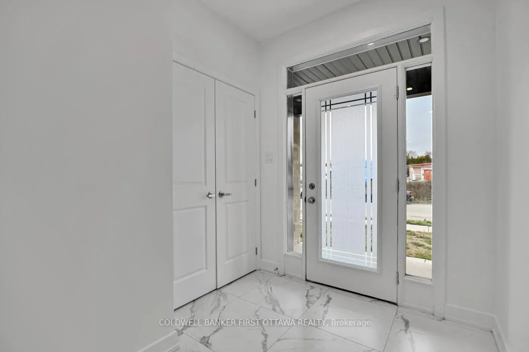 Photo 5 of 2305 Goldhawk Drive, Ottawa, Stittsville (South) — HOMEH