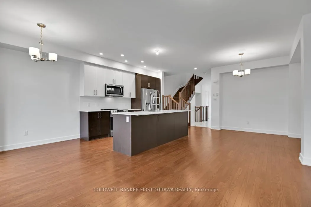 Photo 13 of 2305 Goldhawk Drive, Ottawa, Stittsville (South) — HOMEH