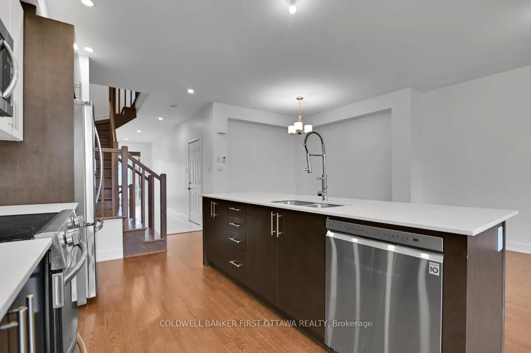 Photo 18 of 2305 Goldhawk Drive, Ottawa, Stittsville (South) — HOMEH