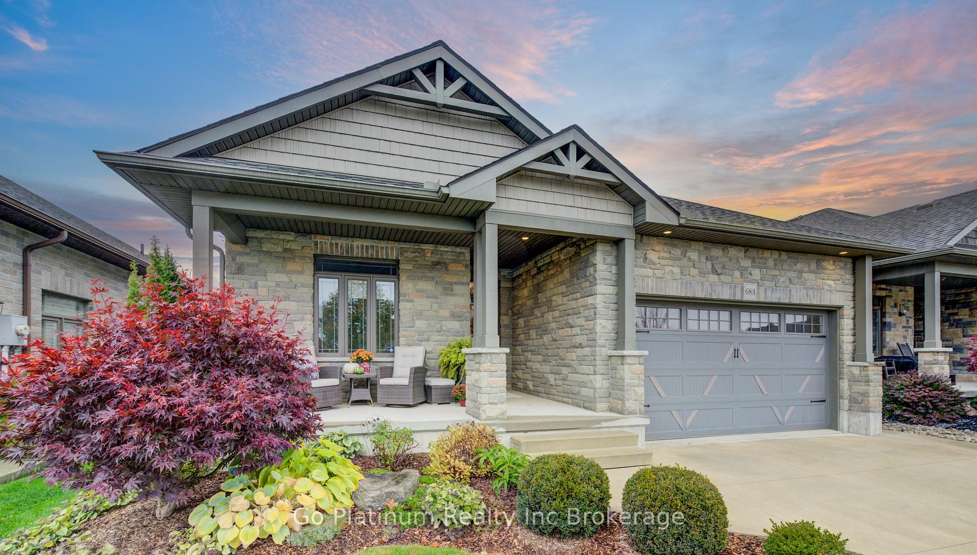 Photo 2 of 683 Forman Avenue, Stratford — HOMEH