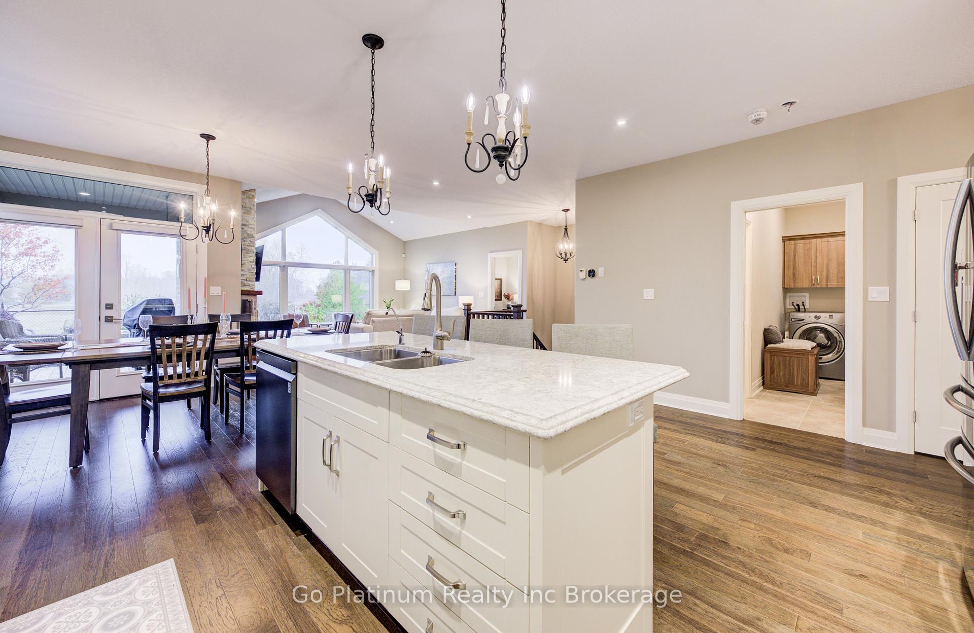 Photo 13 of 683 Forman Avenue, Stratford — HOMEH
