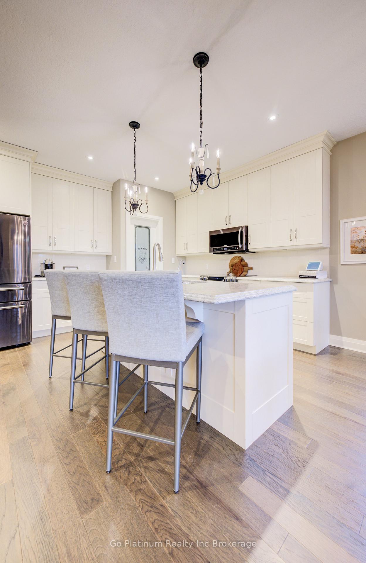 Photo 17 of 683 Forman Avenue, Stratford — HOMEH