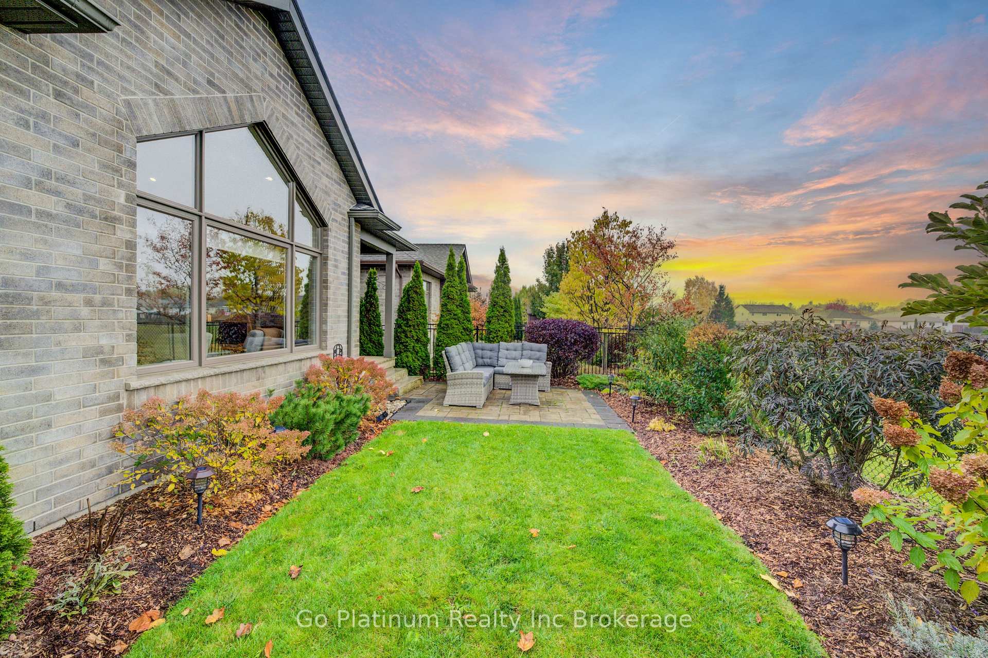 Photo 42 of 683 Forman Avenue, Stratford — HOMEH