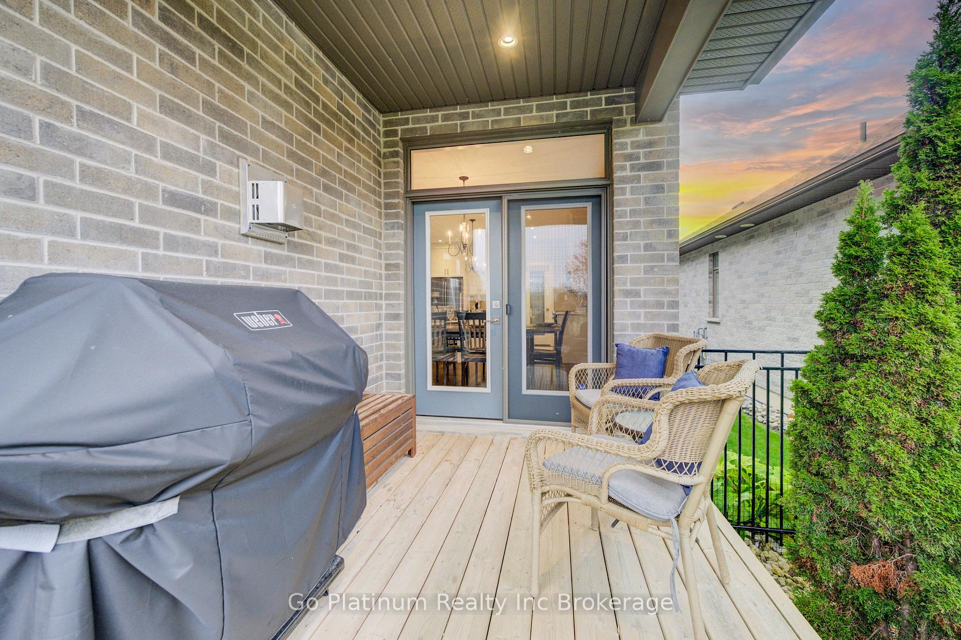 Photo 46 of 683 Forman Avenue, Stratford — HOMEH