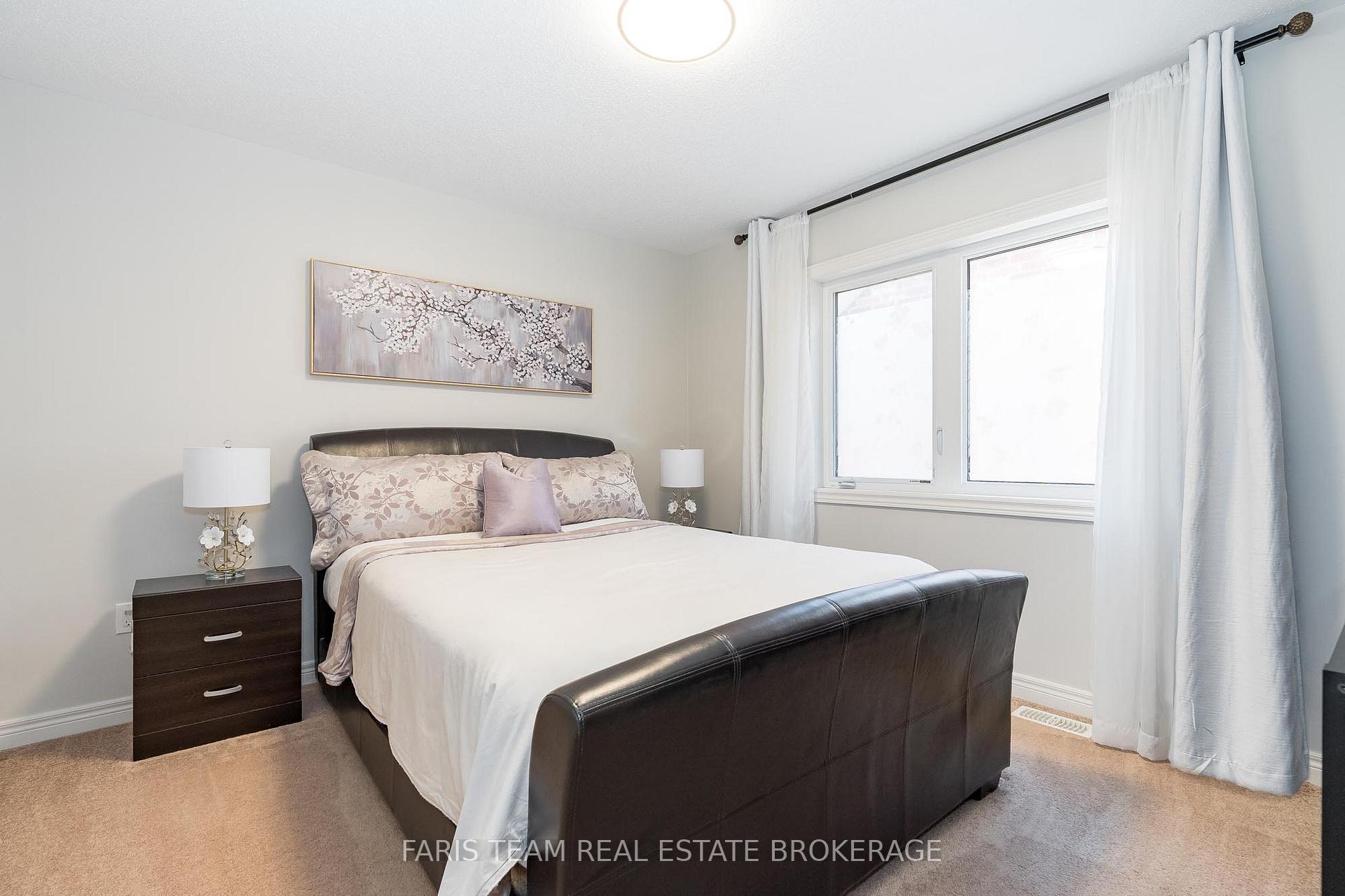 Photo 21 of 19 McIsaac Drive, Springwater, Centre Vespra — HOMEH