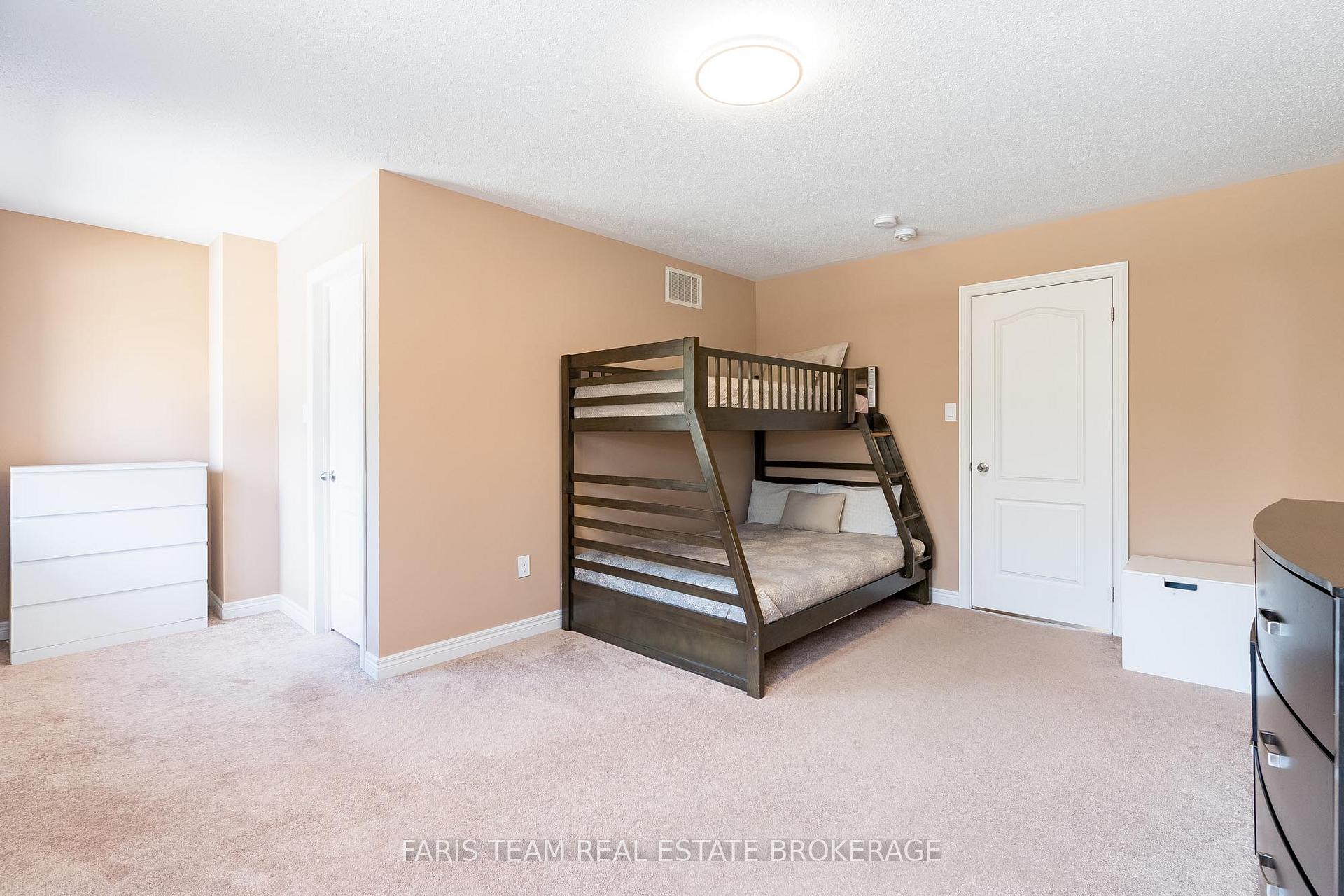 Photo 24 of 19 McIsaac Drive, Springwater, Centre Vespra — HOMEH