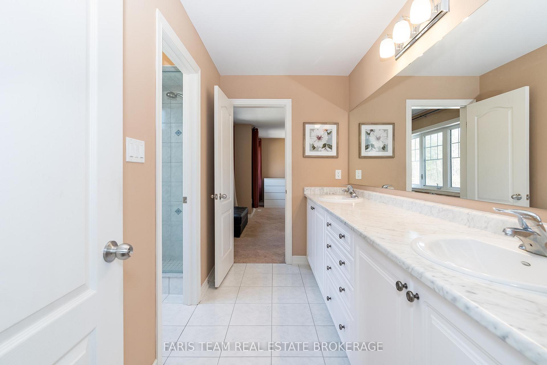Photo 26 of 19 McIsaac Drive, Springwater, Centre Vespra — HOMEH