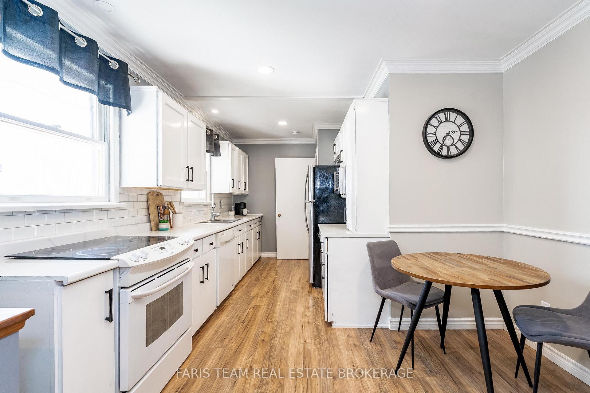 Photo 8 of 2570 Sunnidale Road, Springwater, Rural Springwater — HOMEH